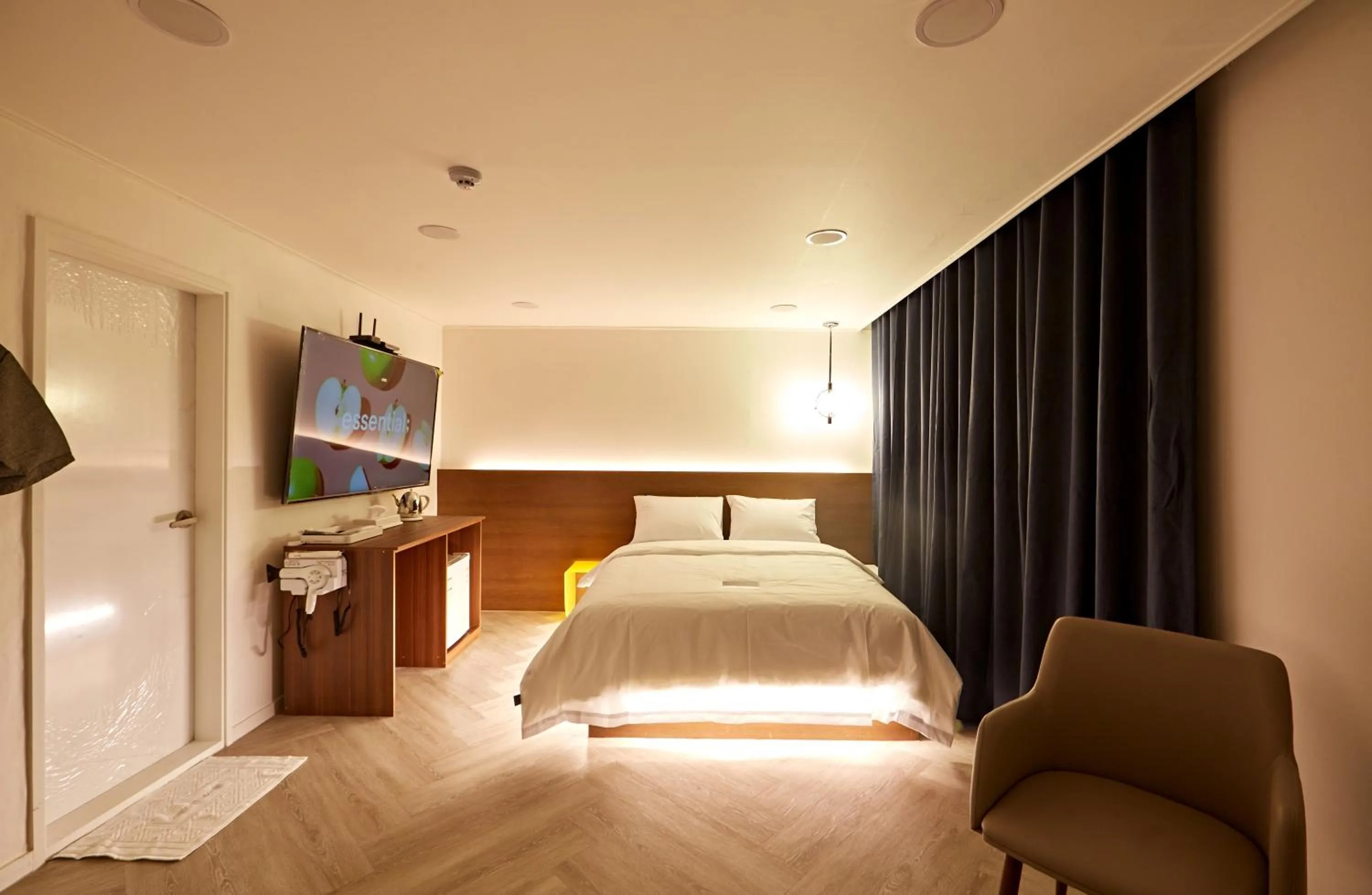 Bed in Hotel sounds