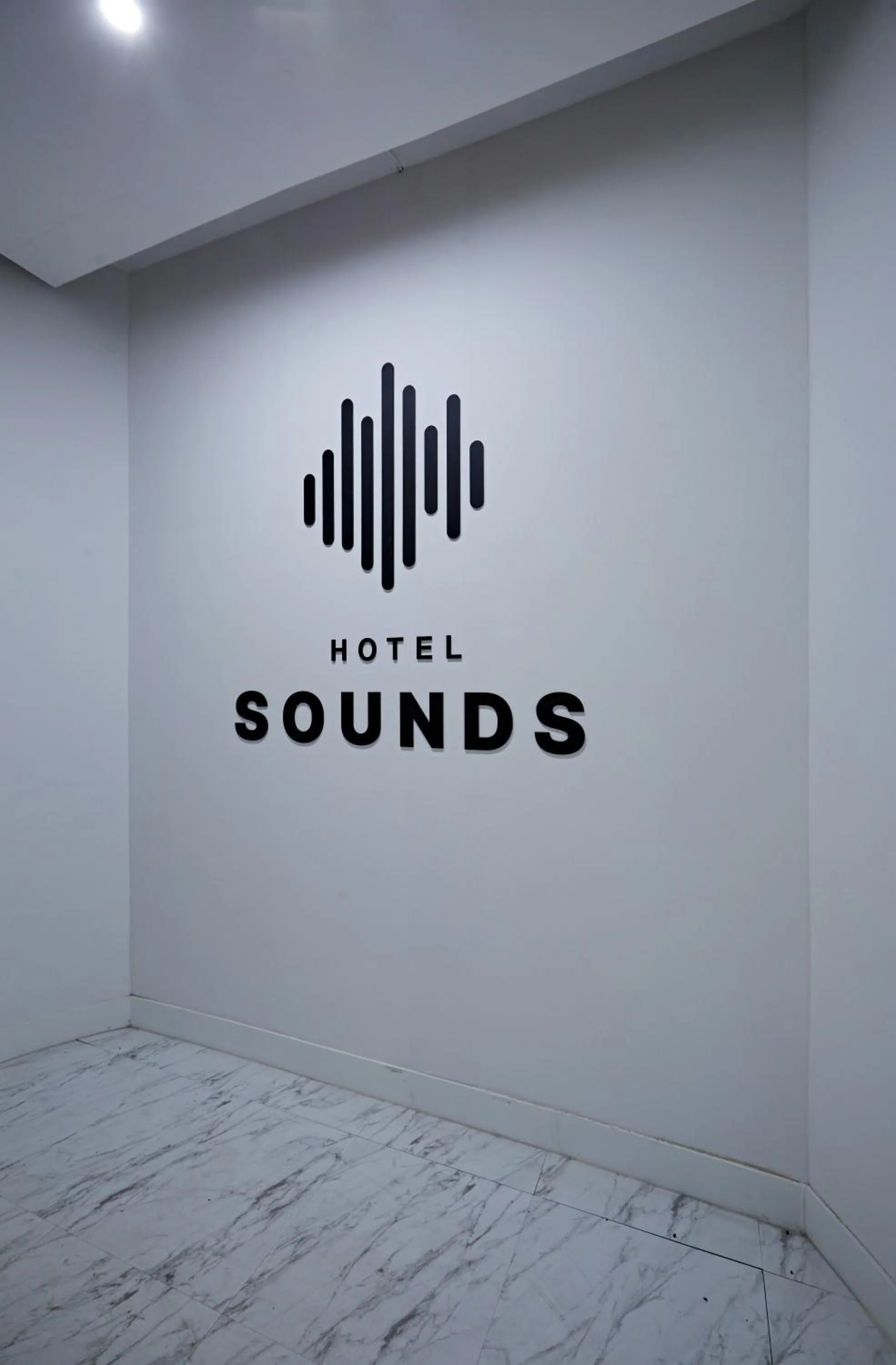 Hotel sounds