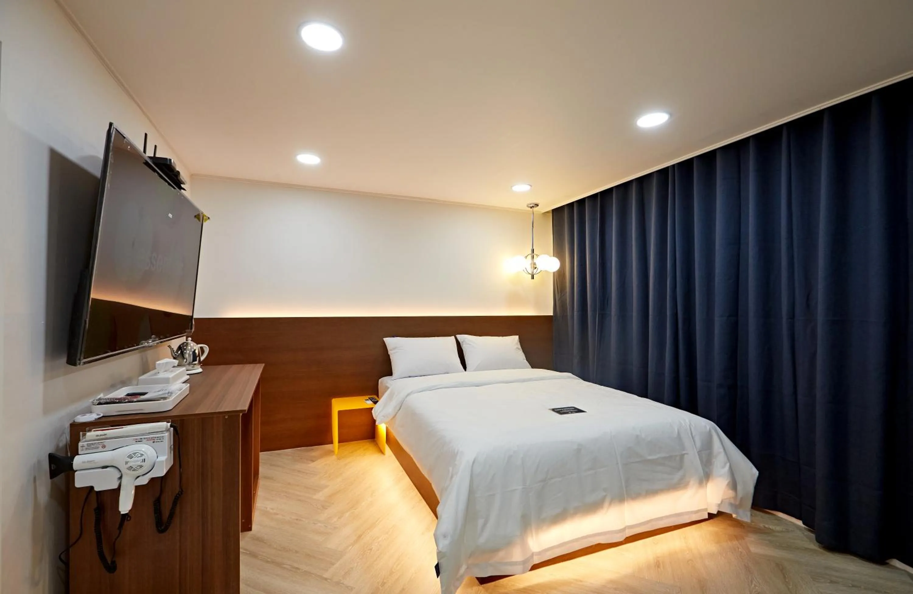 Bed in Hotel sounds