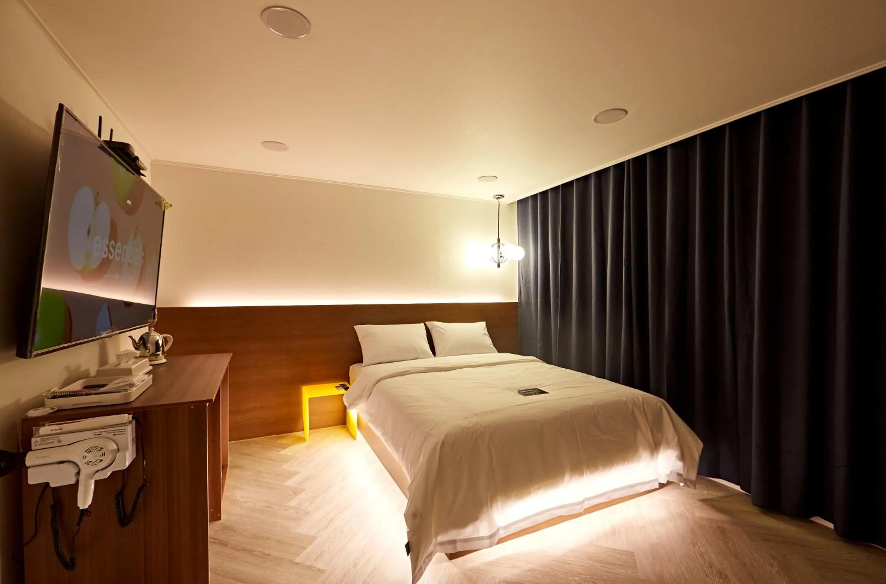 Bed in Hotel sounds
