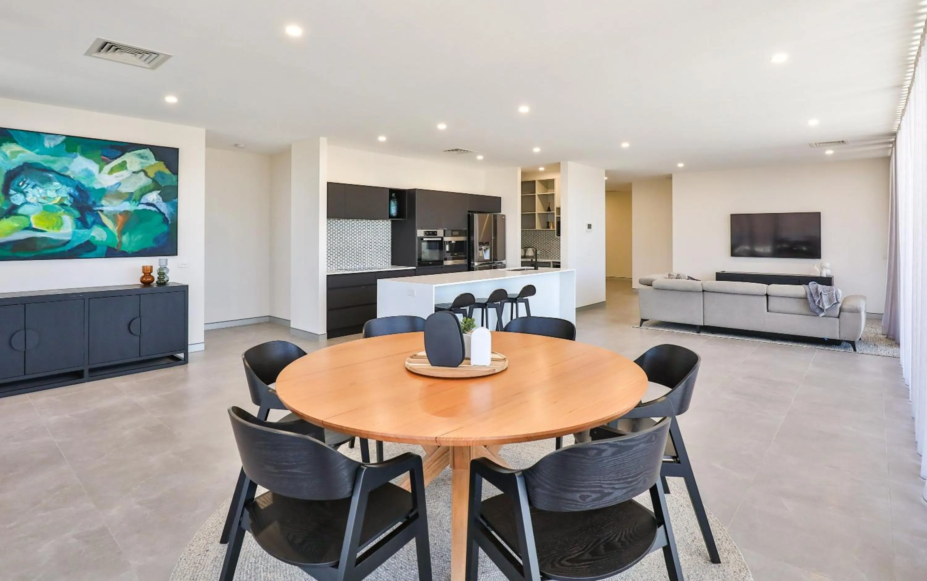 Indulge Apartments - City View Penthouses