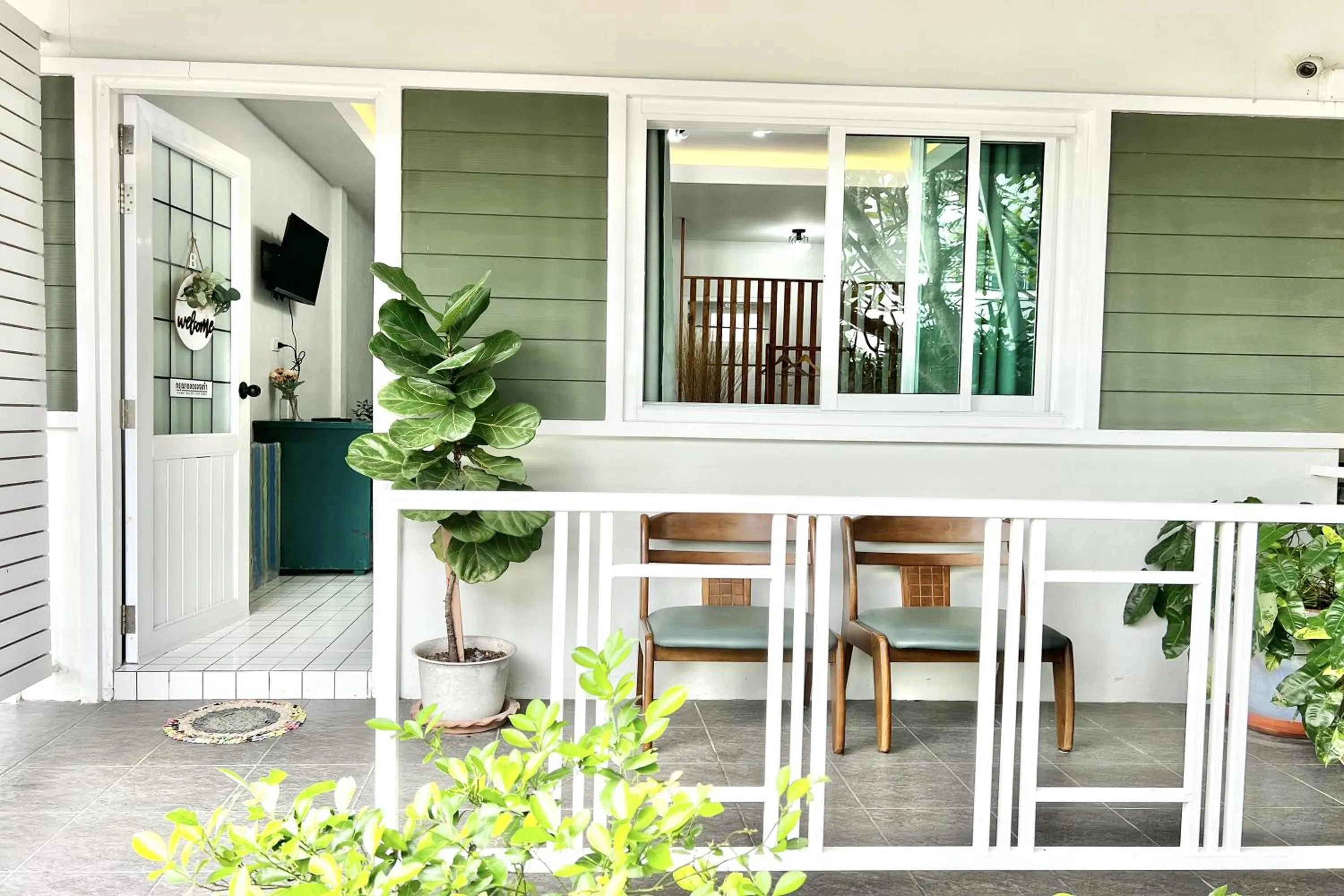 Balcony/Terrace in Bann Kam B&B