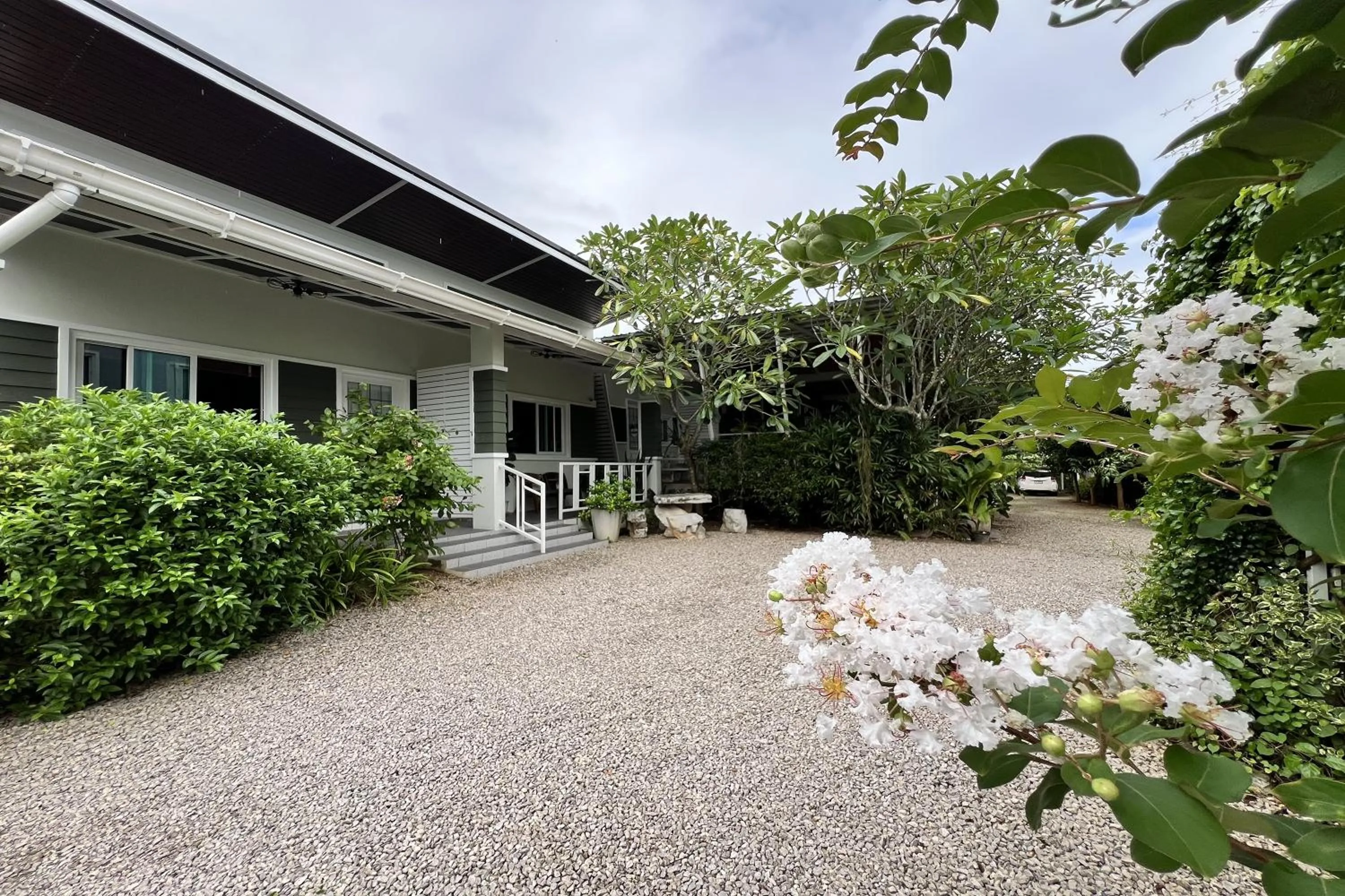 Property building in Bann Kam B&B