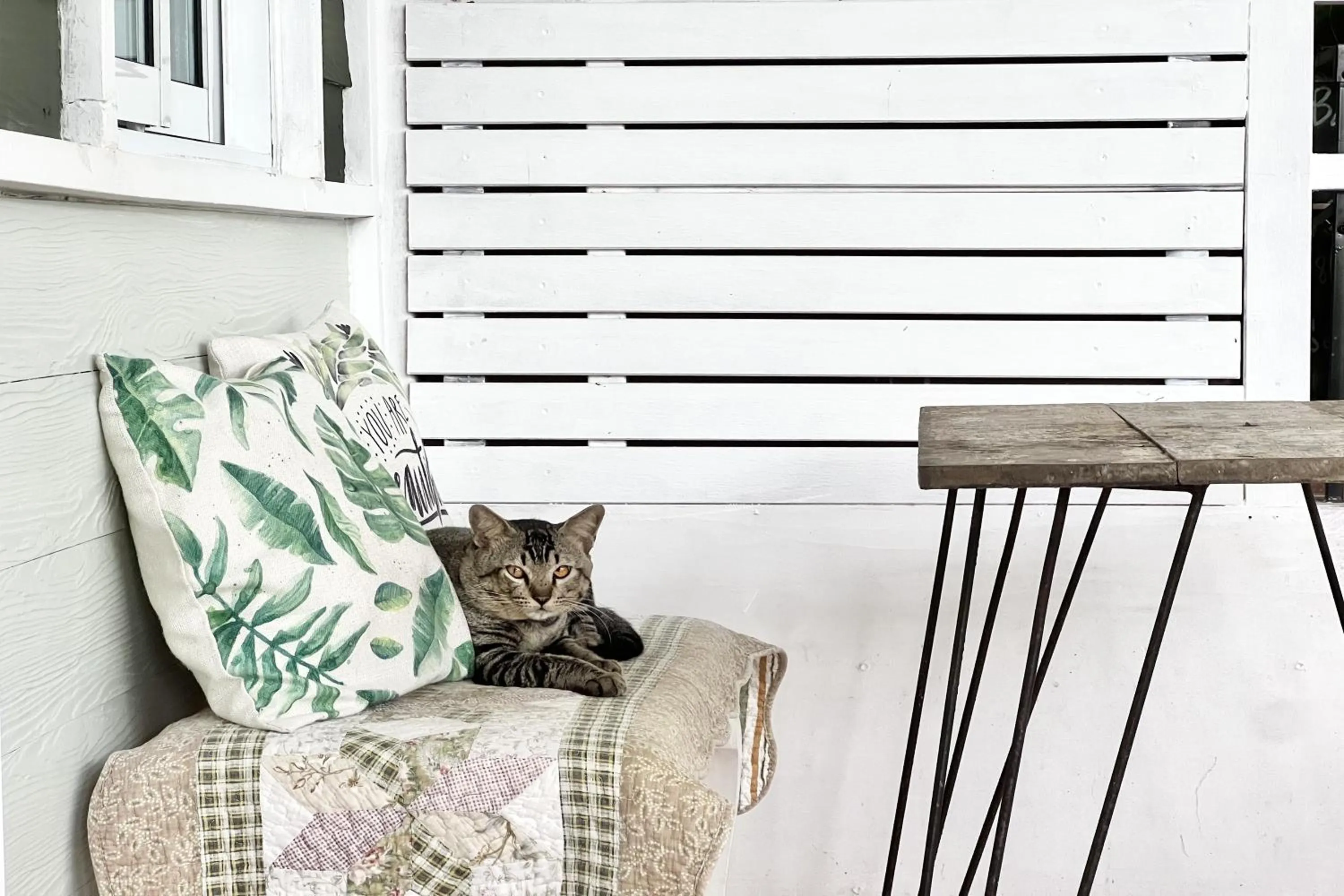 Seating area in Bann Kam B&B