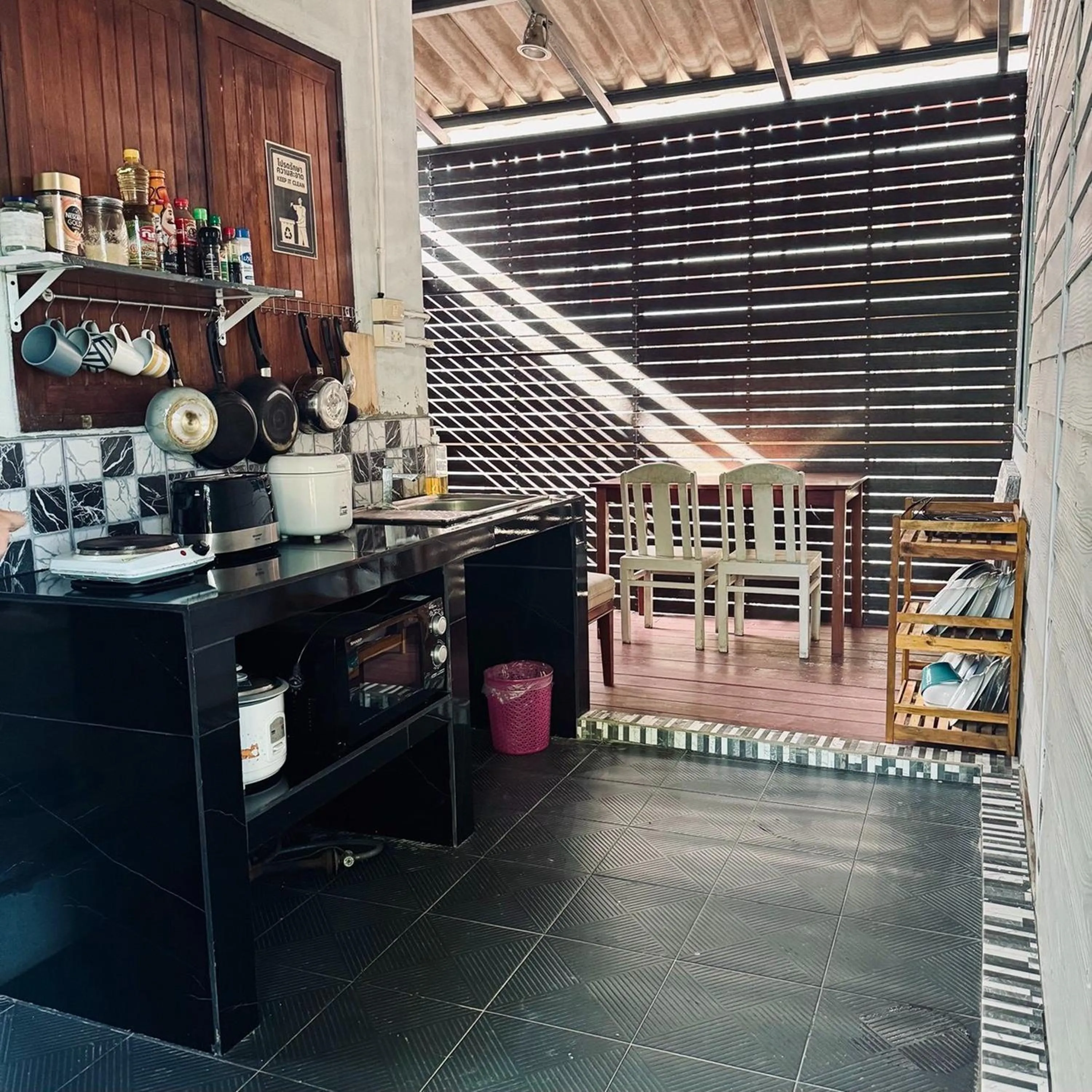 Kitchen or kitchenette in Bann Kam B&B