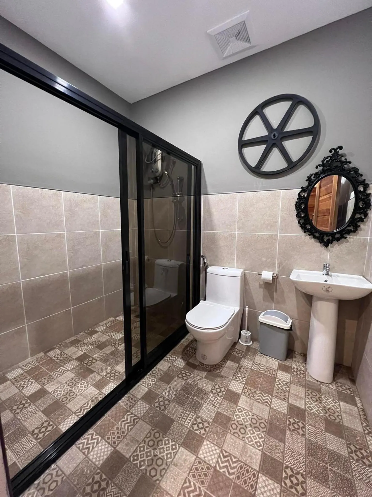 Shower in Residencia Orlina