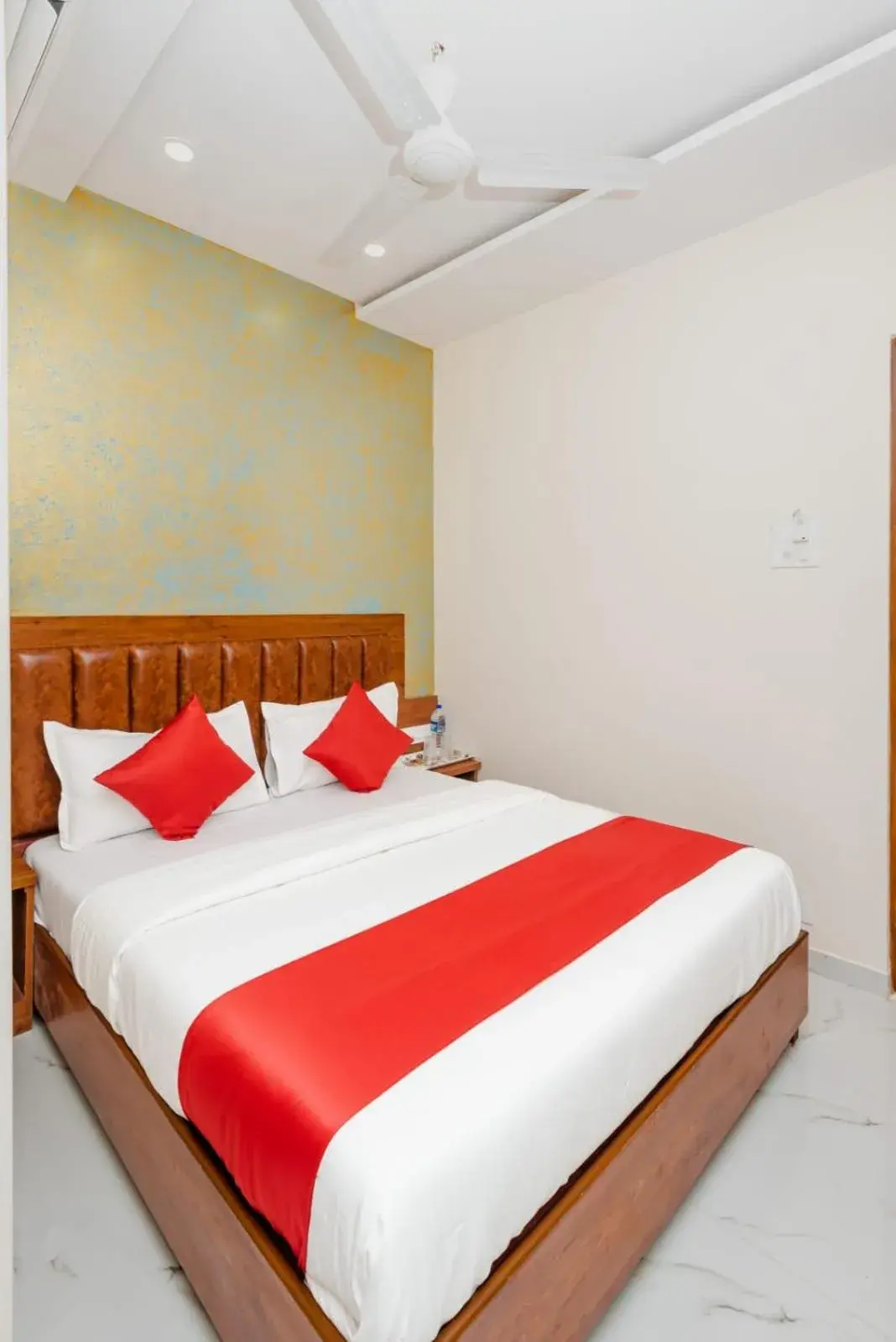 Bed in Hotel Purple Orchid Bed in Hotel Purple Orchid