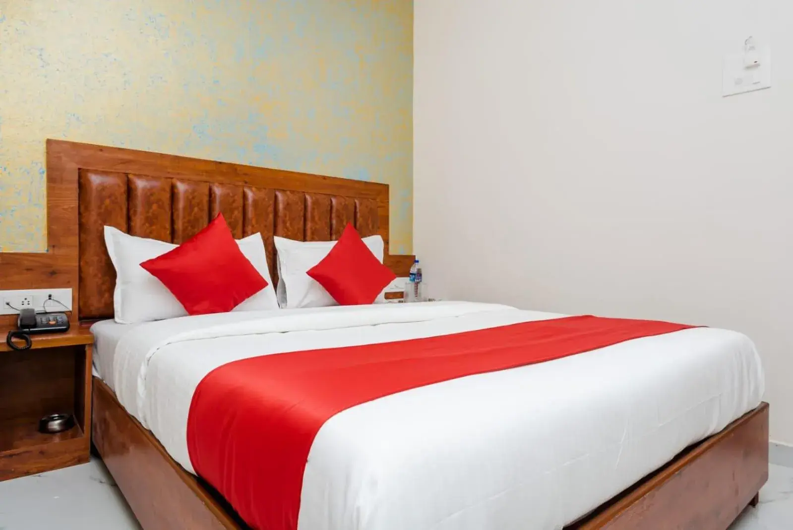 Bed in Hotel Purple Orchid Bed in Hotel Purple Orchid