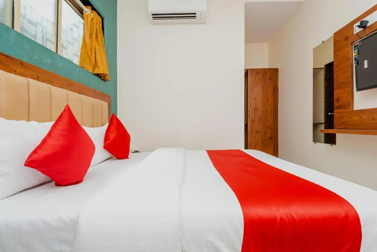 Bed in Hotel Purple Orchid Bed in Hotel Purple Orchid