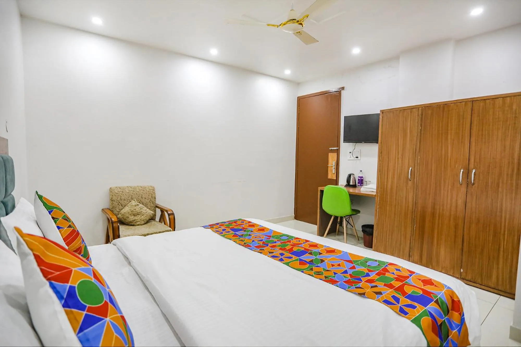 Bed in FabHotel Well Stay