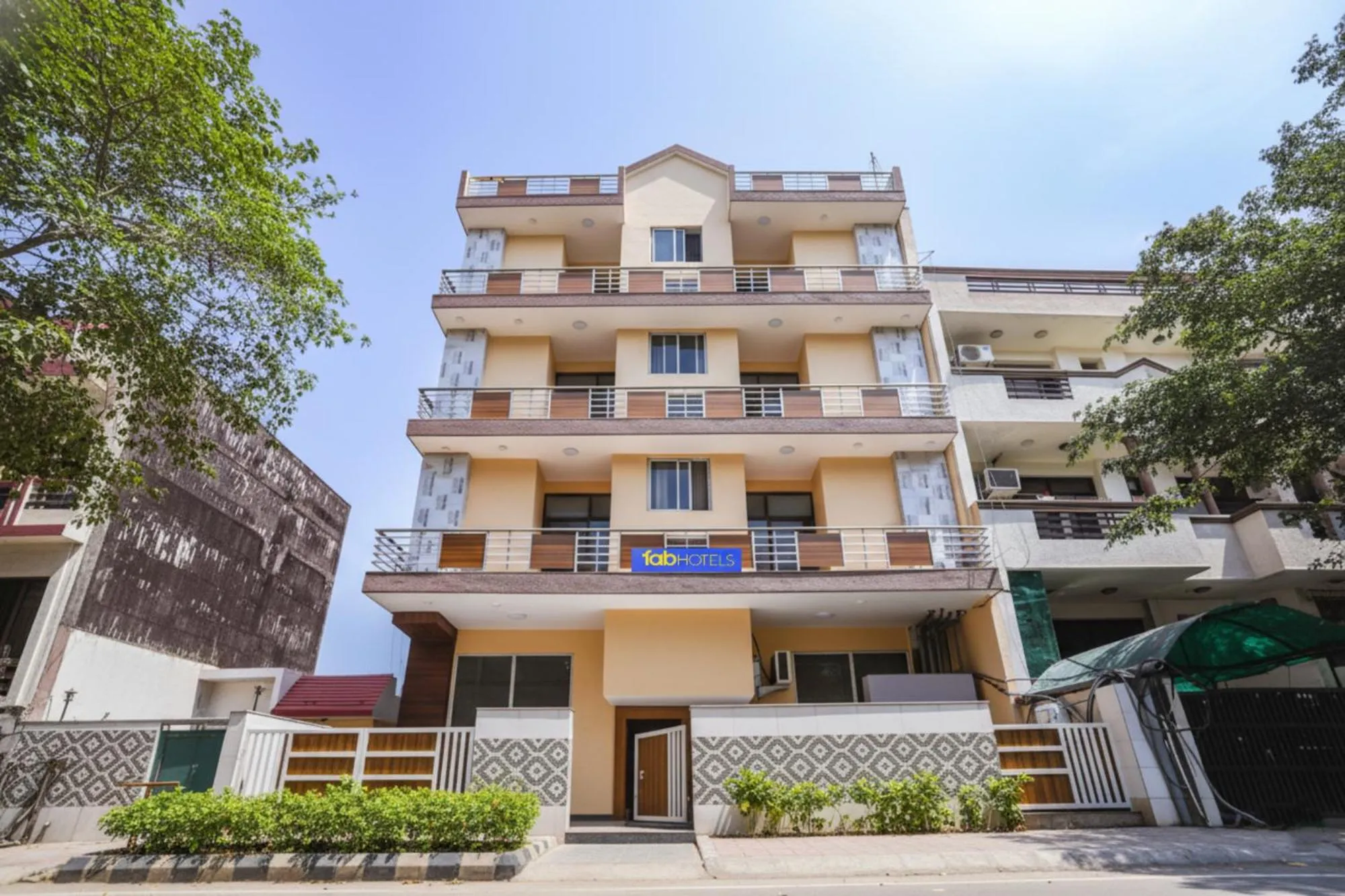 Facade/entrance in FabHotel Well Stay