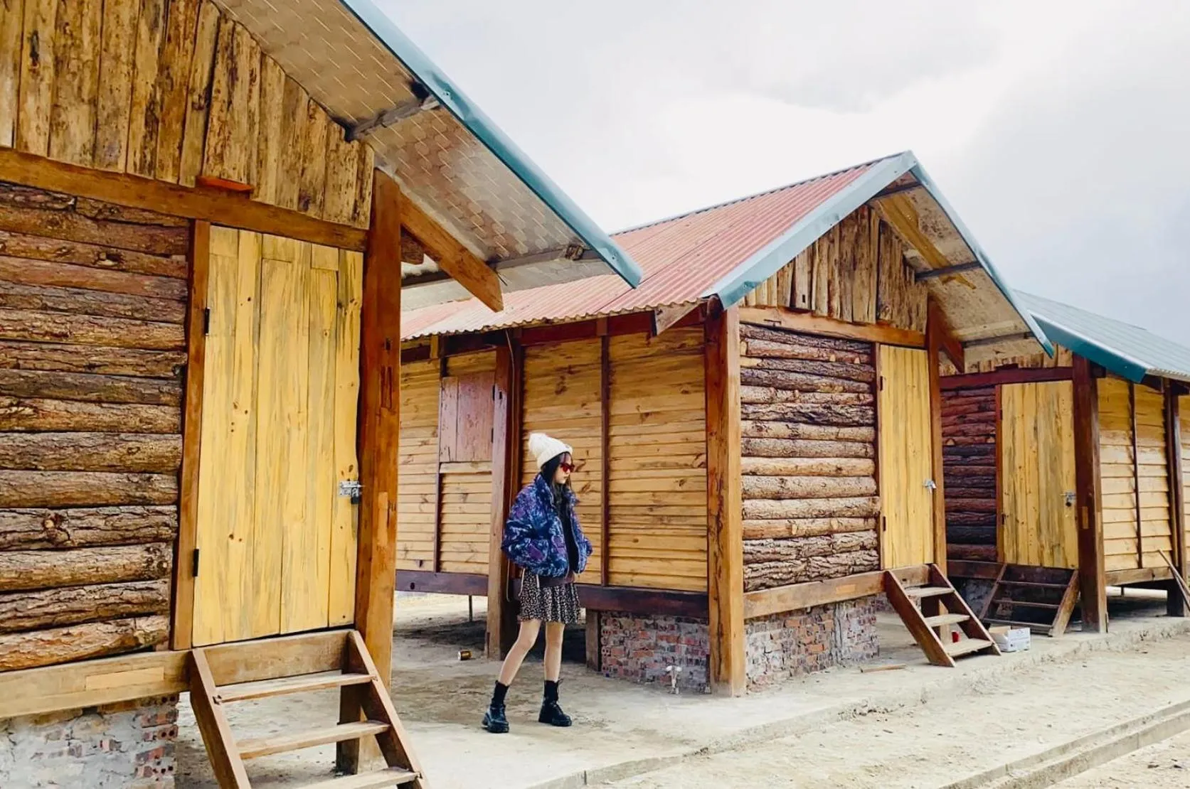 Day in May Home Tà Xùa