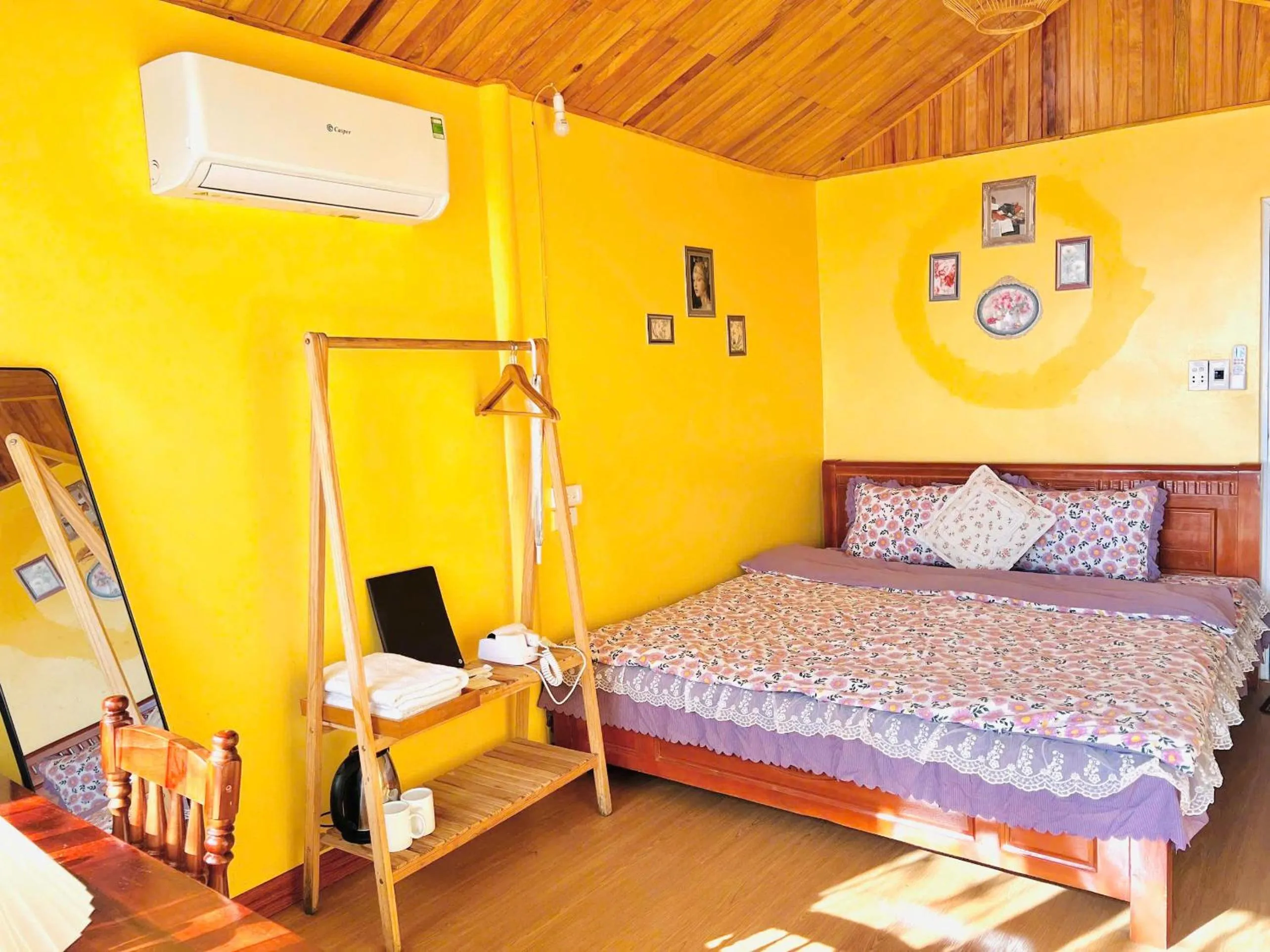 Bed in May Home Tà Xùa