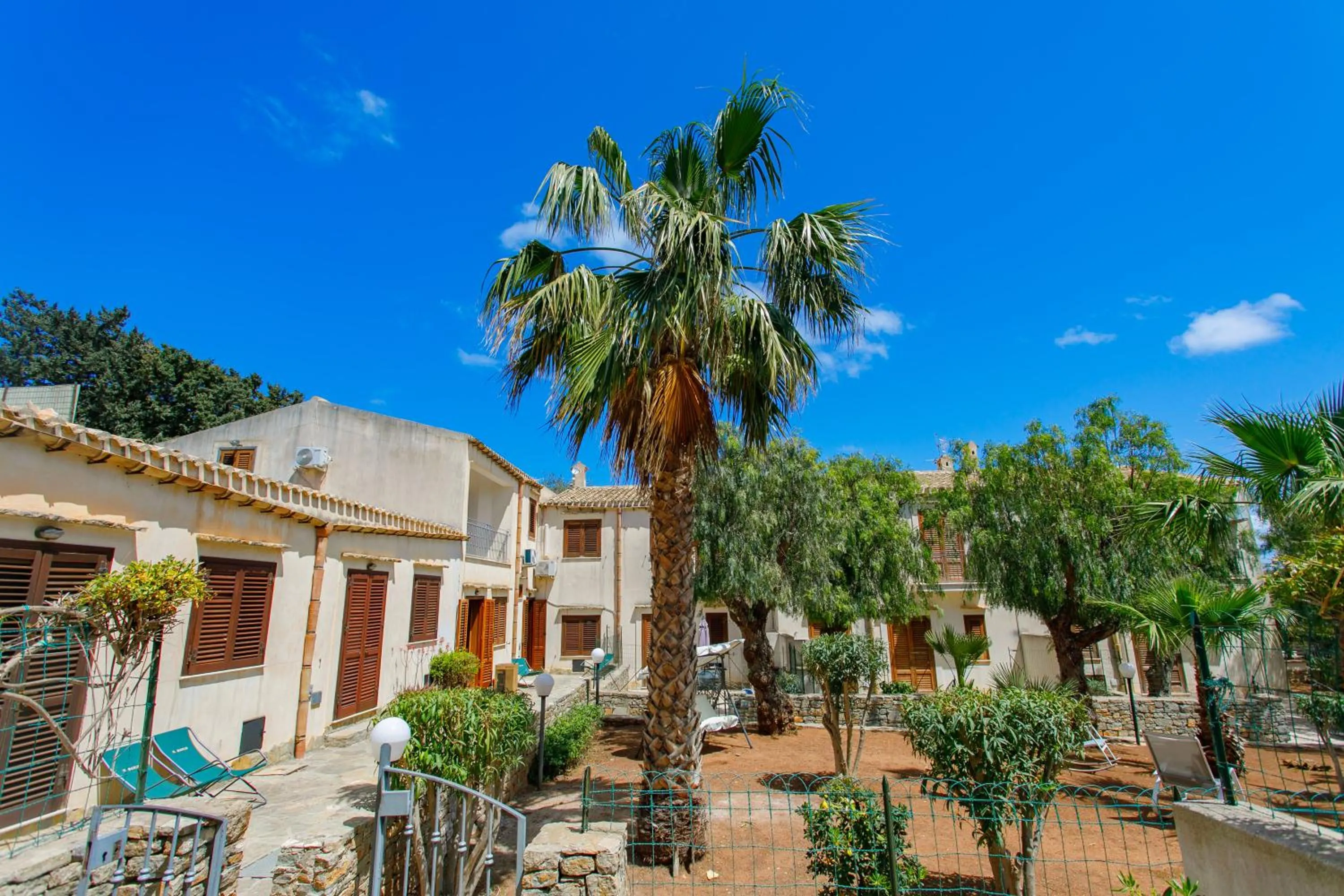 Garden in SanVitoTour- Residence Il Baglio