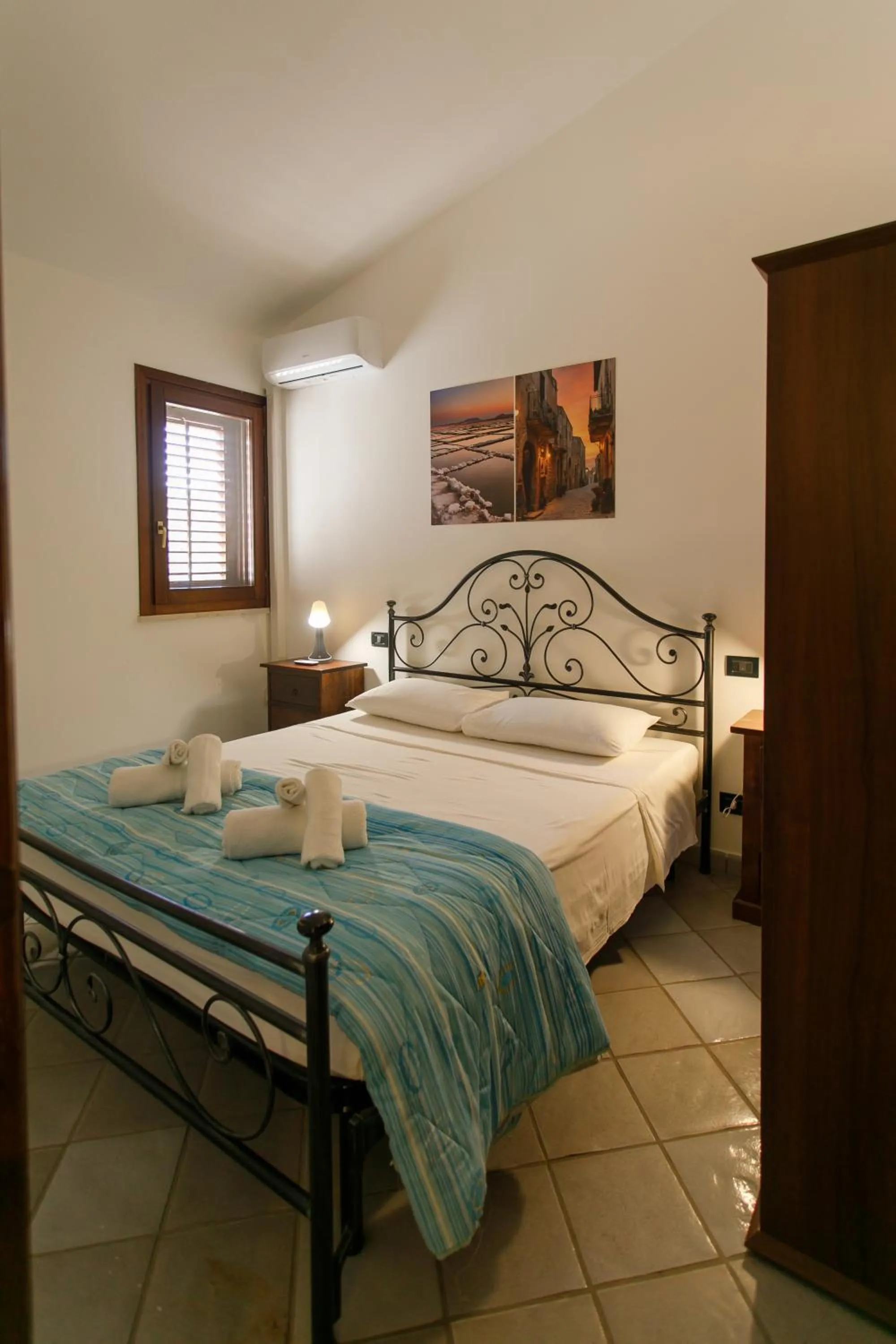 Bedroom, Bed in SanVitoTour- Residence Il Baglio