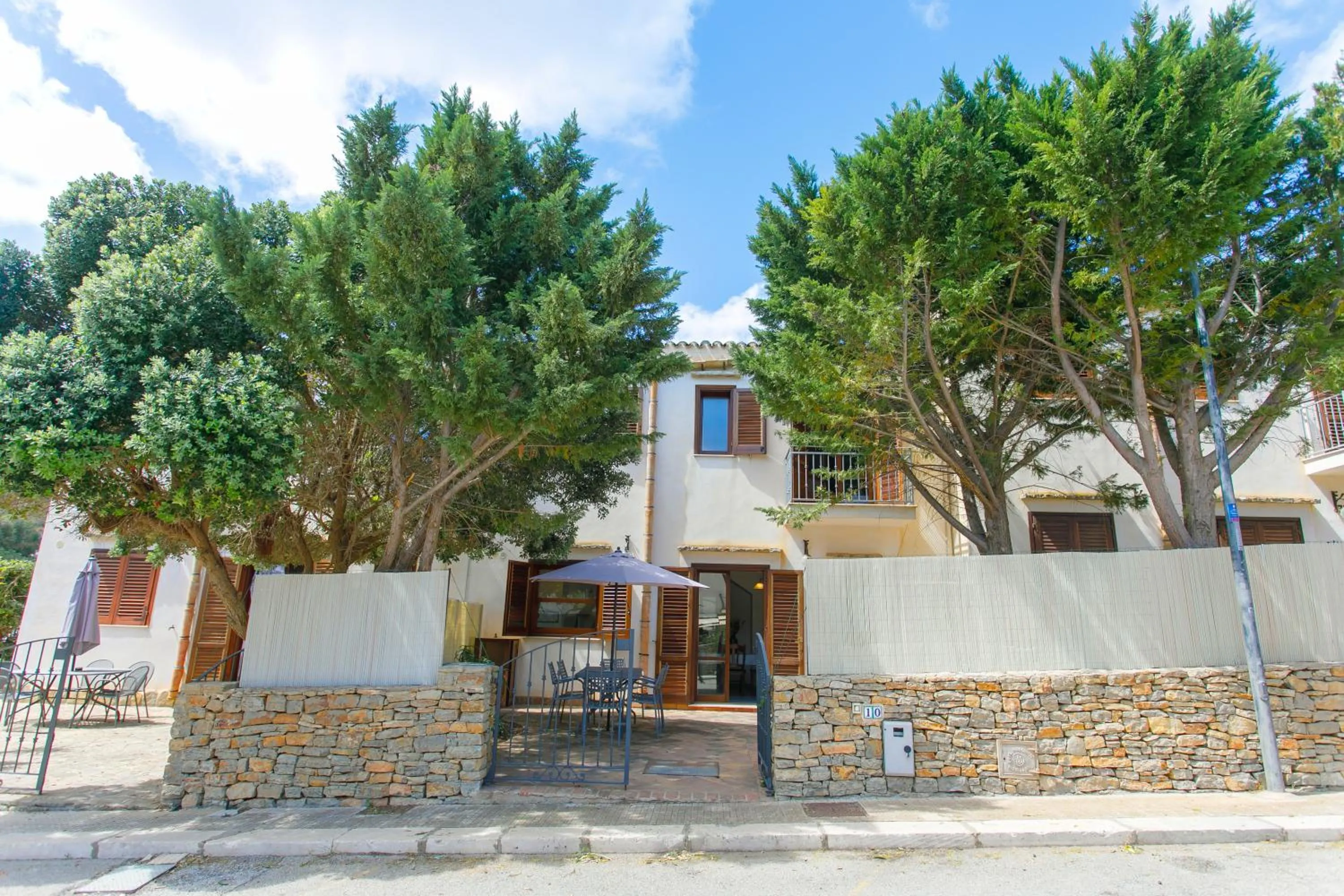 Property building in SanVitoTour- Residence Il Baglio