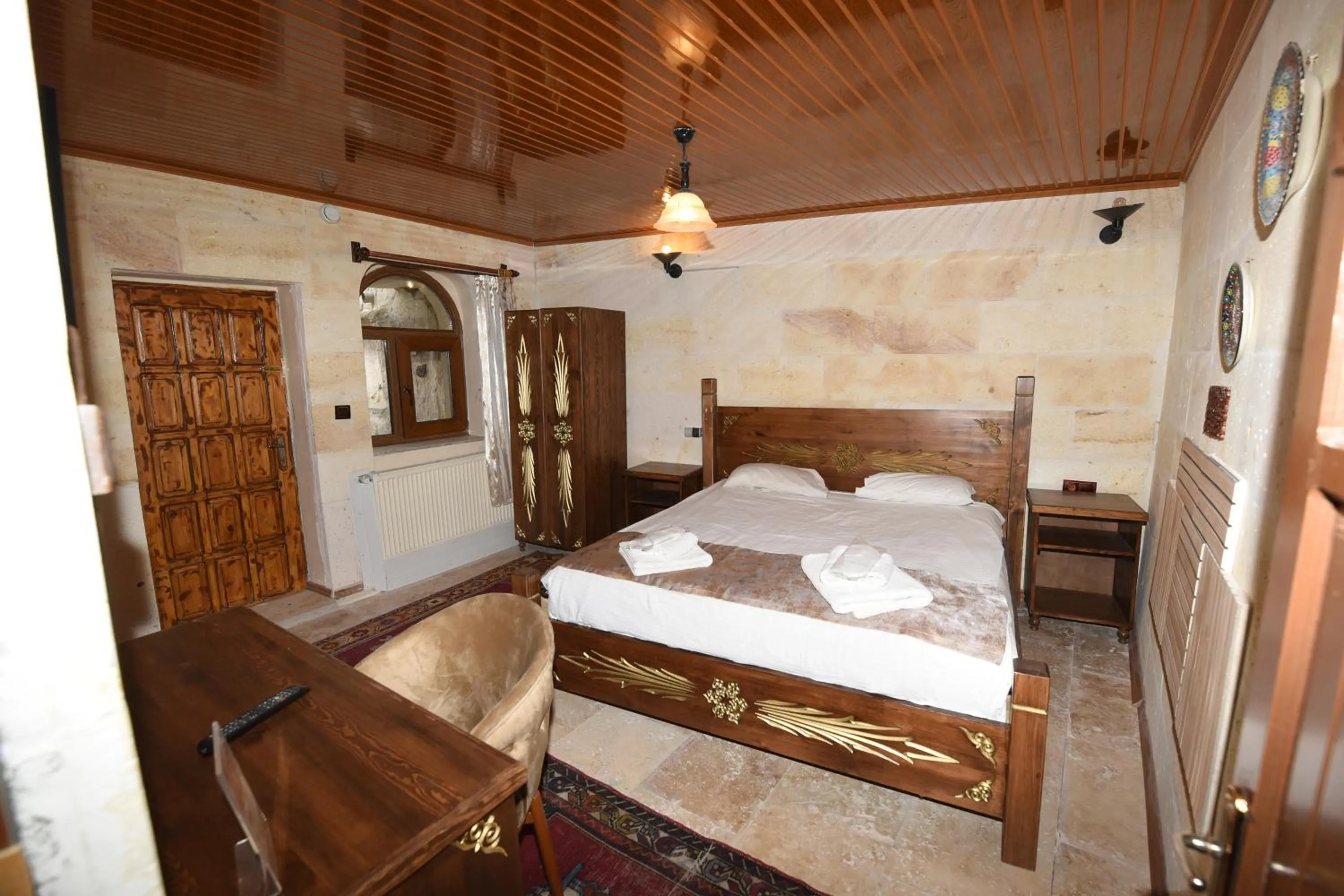 Bed in Peri Cave Hotel