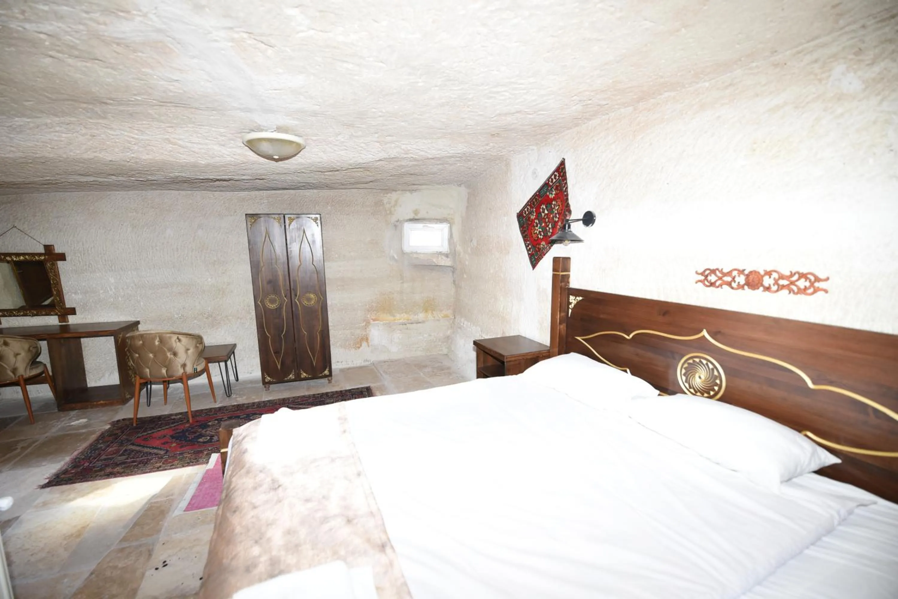 Bed in Peri Cave Hotel