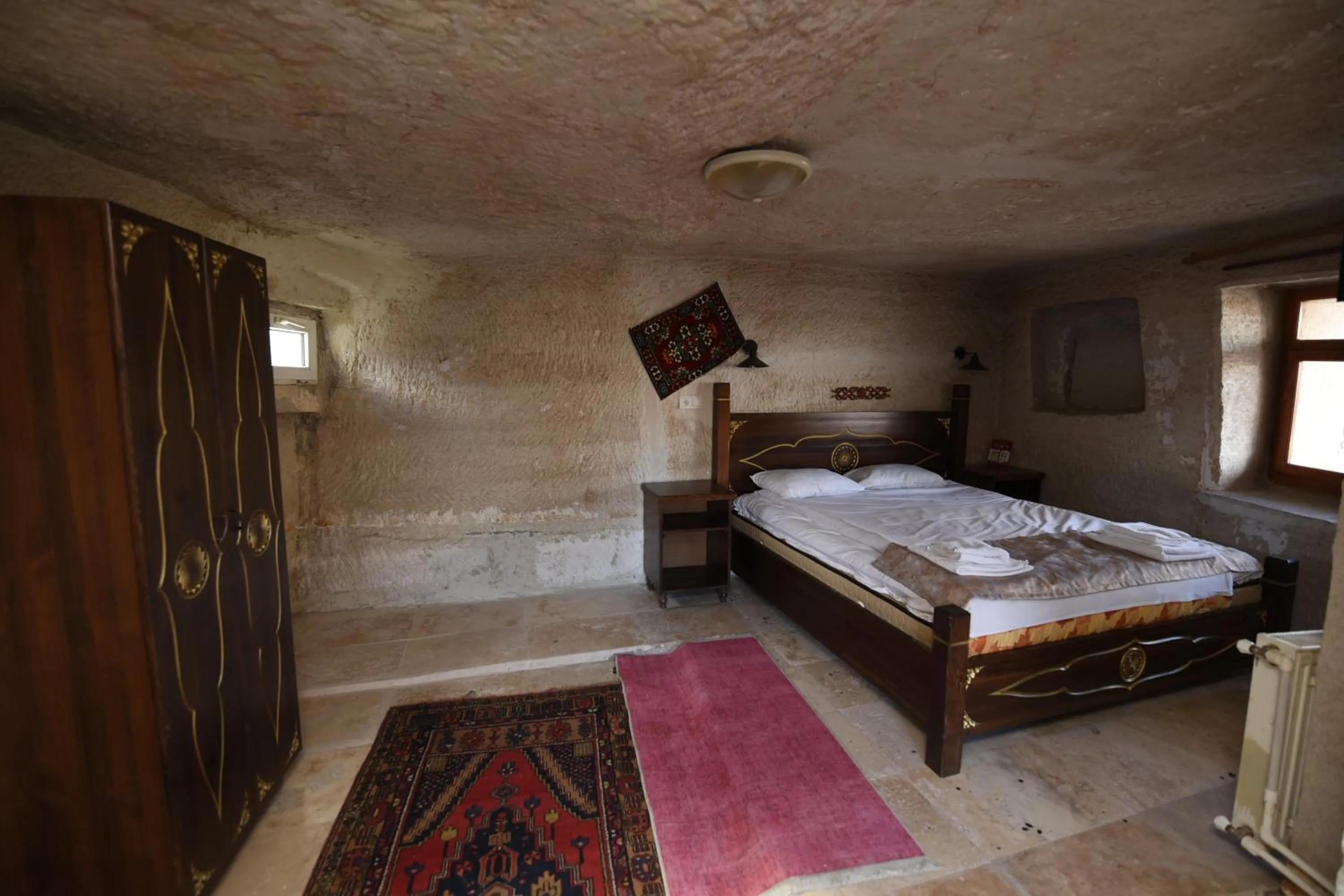 Bed in Peri Cave Hotel