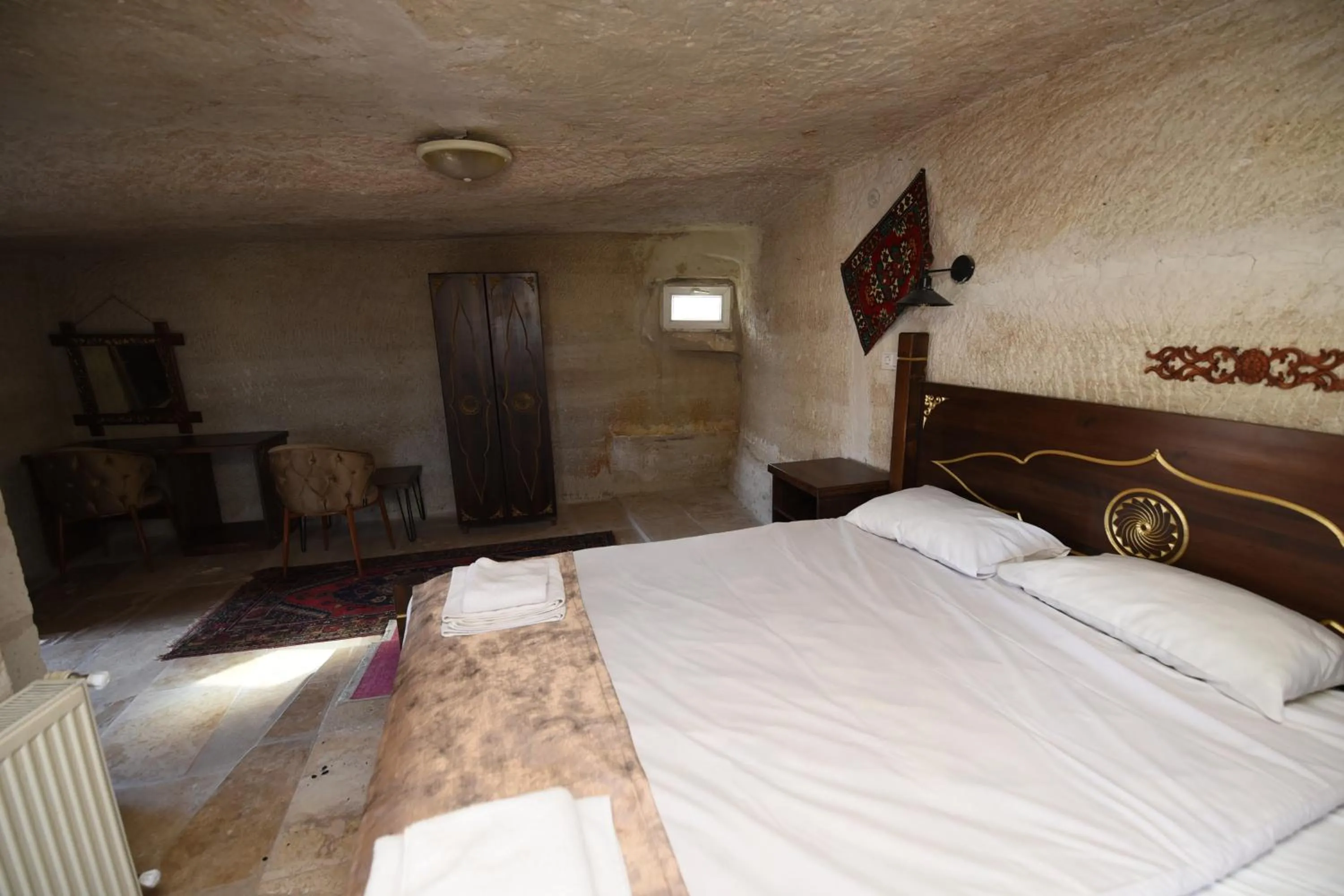 Bed in Peri Cave Hotel