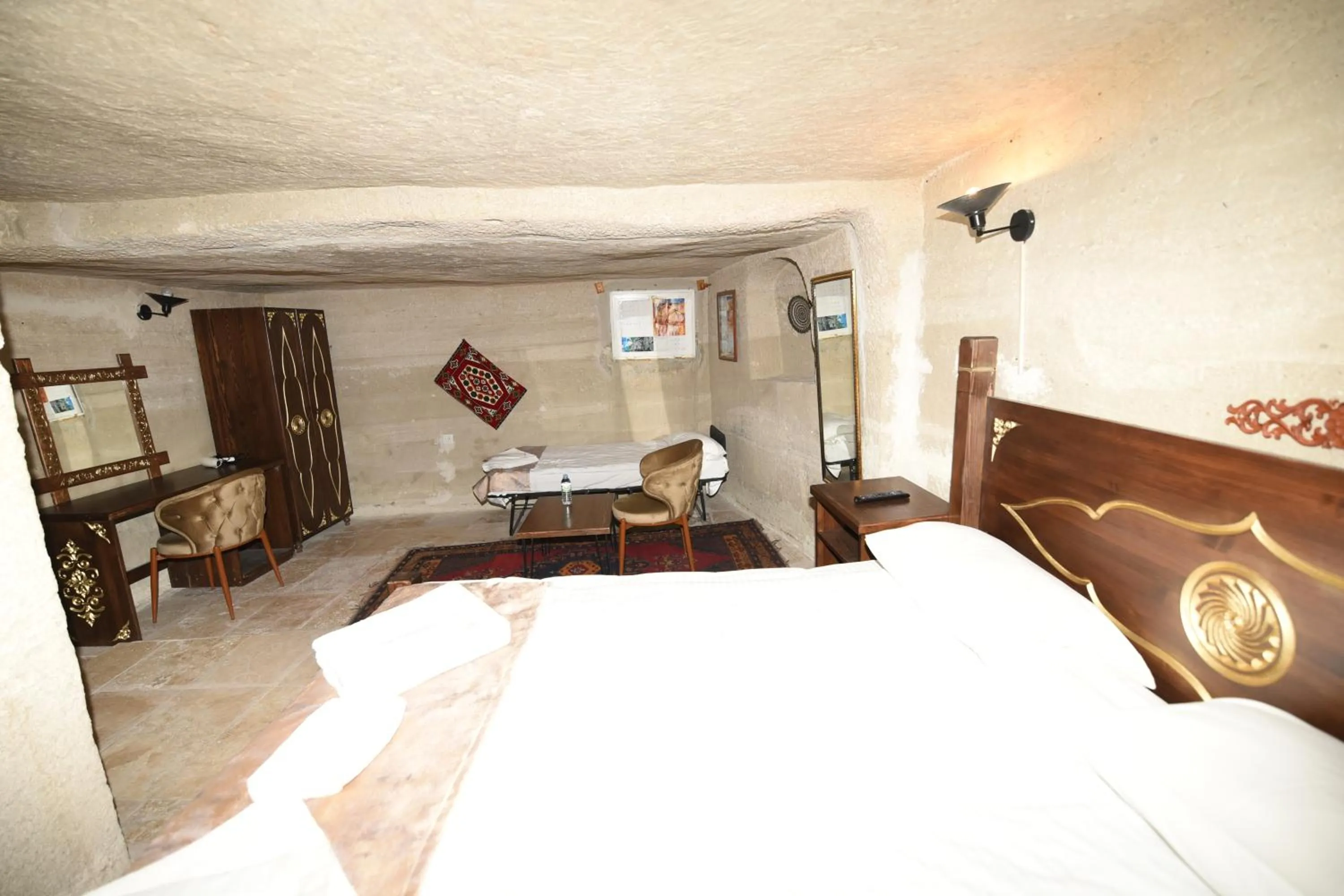 Bed in Peri Cave Hotel