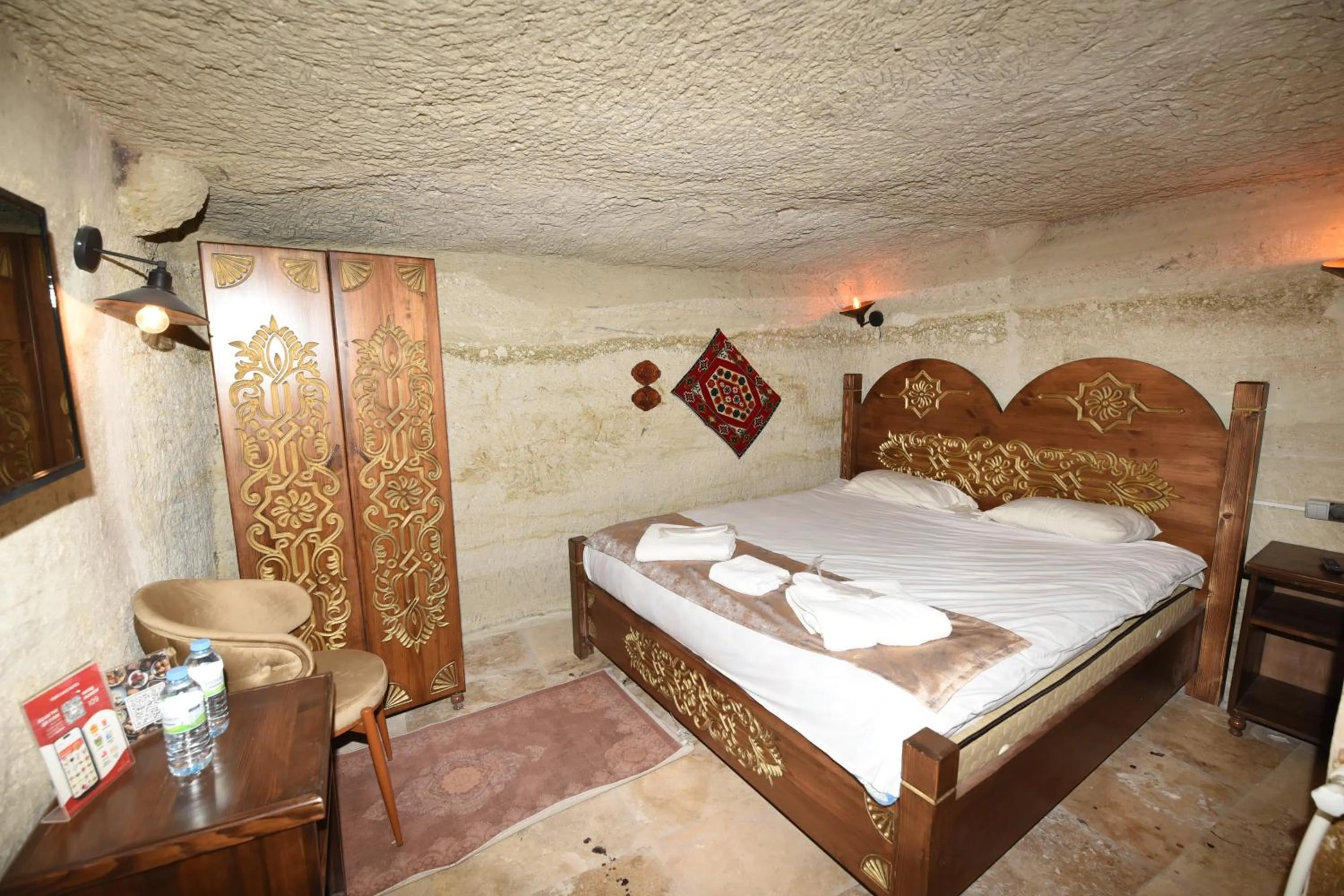 Bed in Peri Cave Hotel