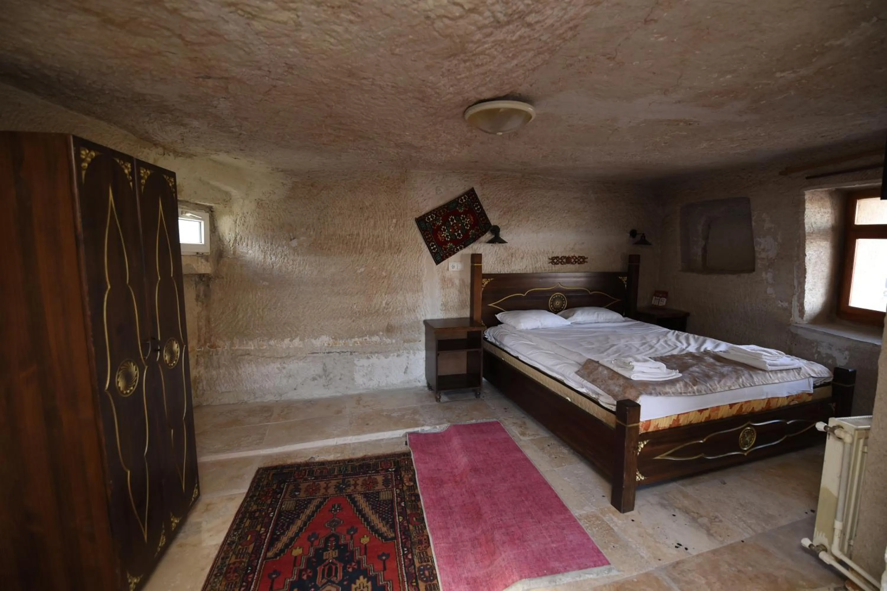 Bed in Peri Cave Hotel