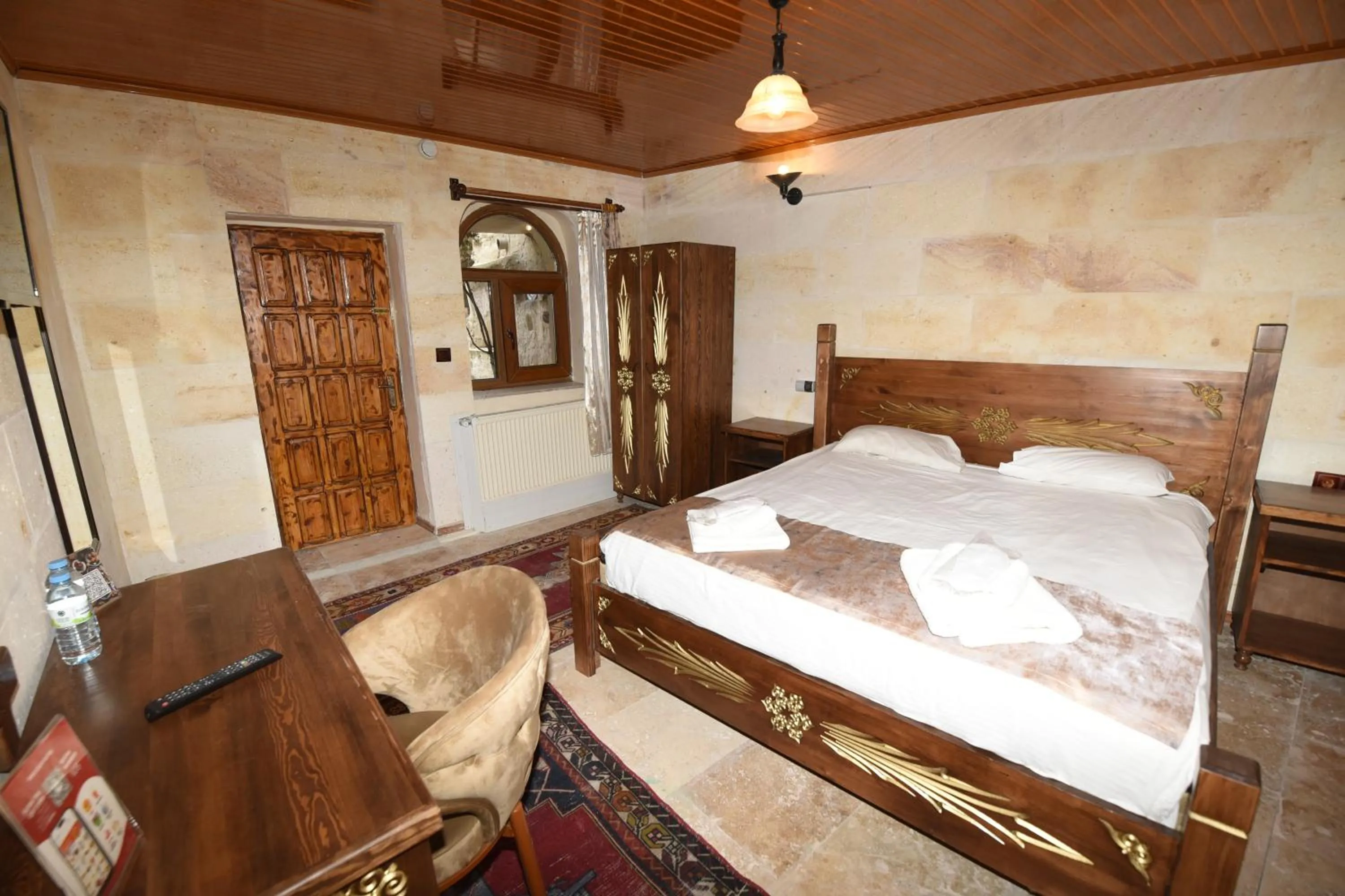 Bed in Peri Cave Hotel