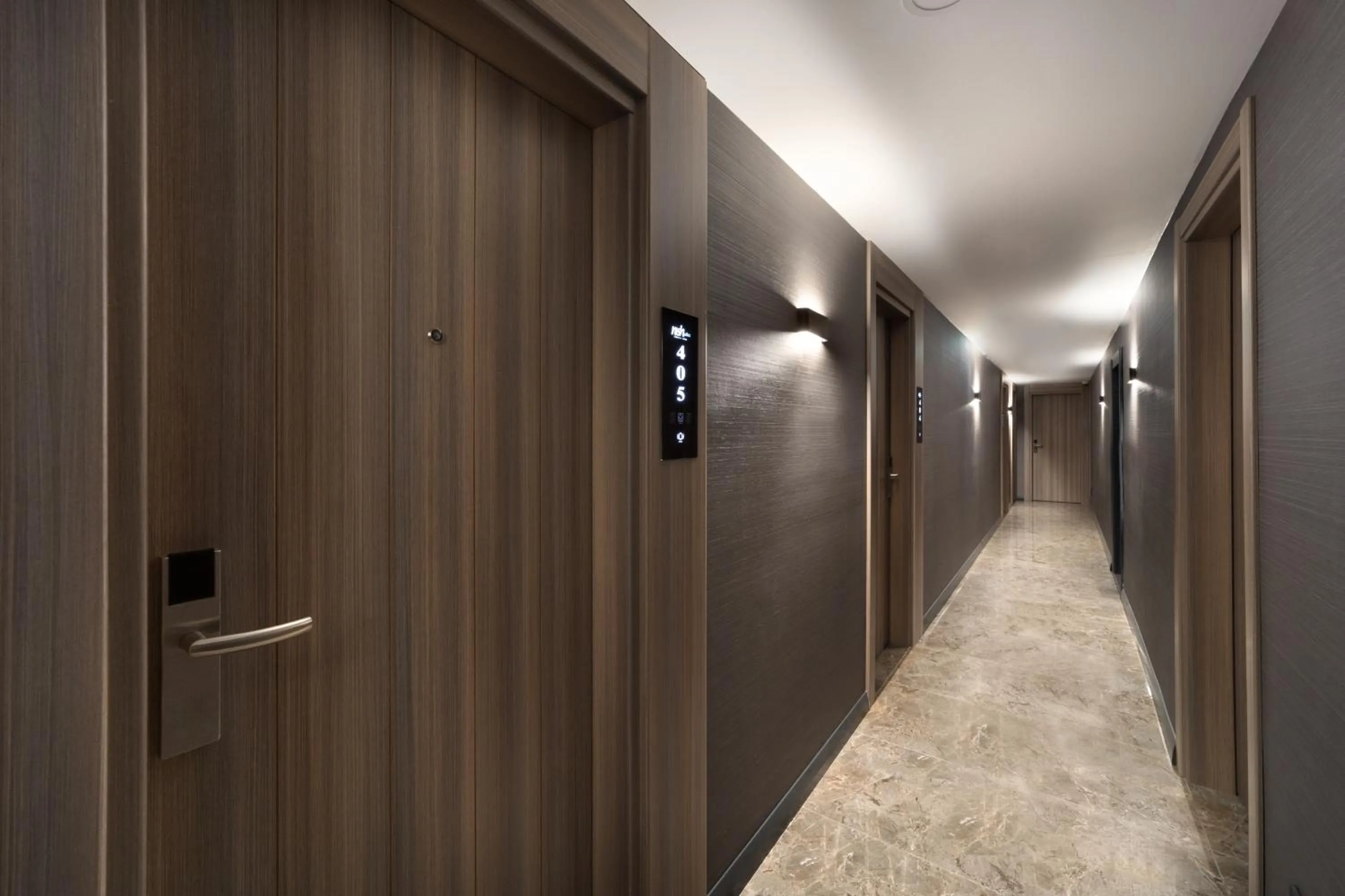 Property building in Nish Palace Beşiktaş