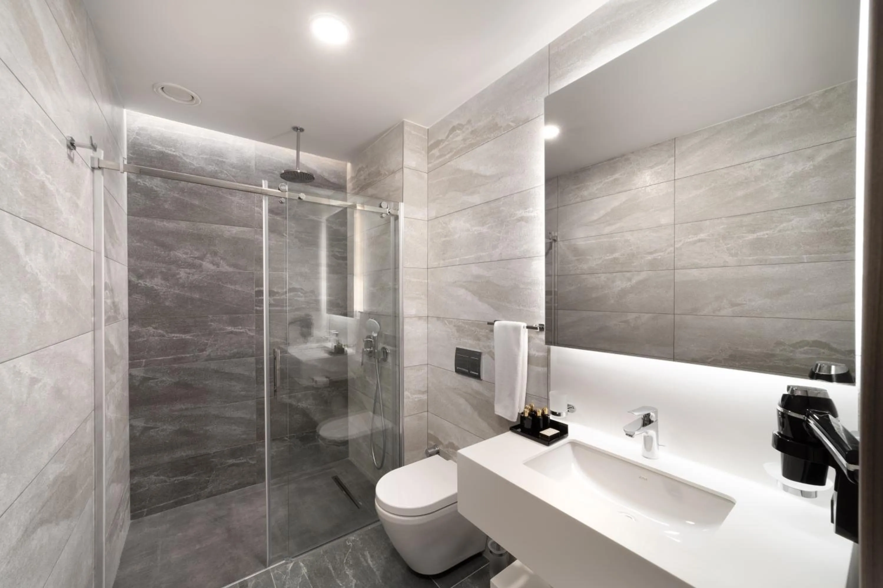 Bathroom in Nish Palace Beşiktaş