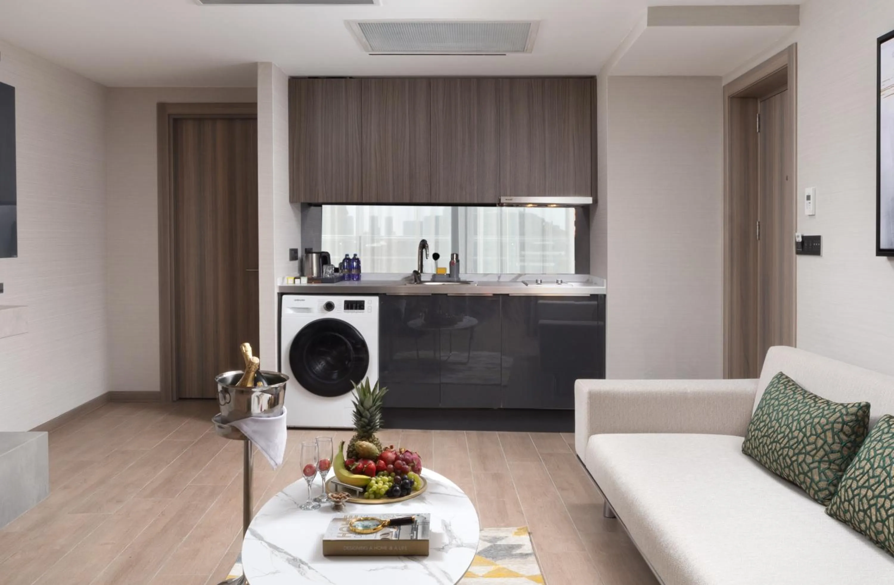 Living room in Nish Palace Beşiktaş