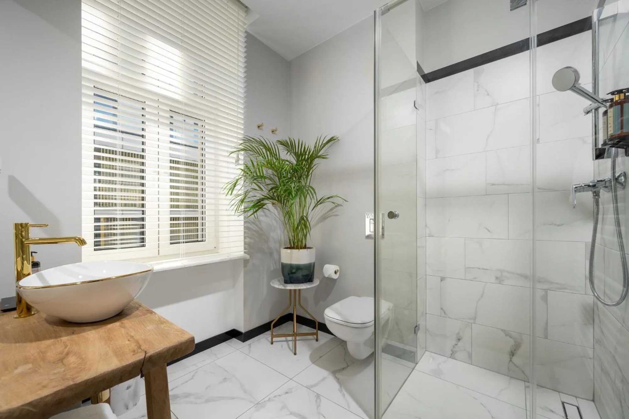 Shower in Sava Boutique Hotel