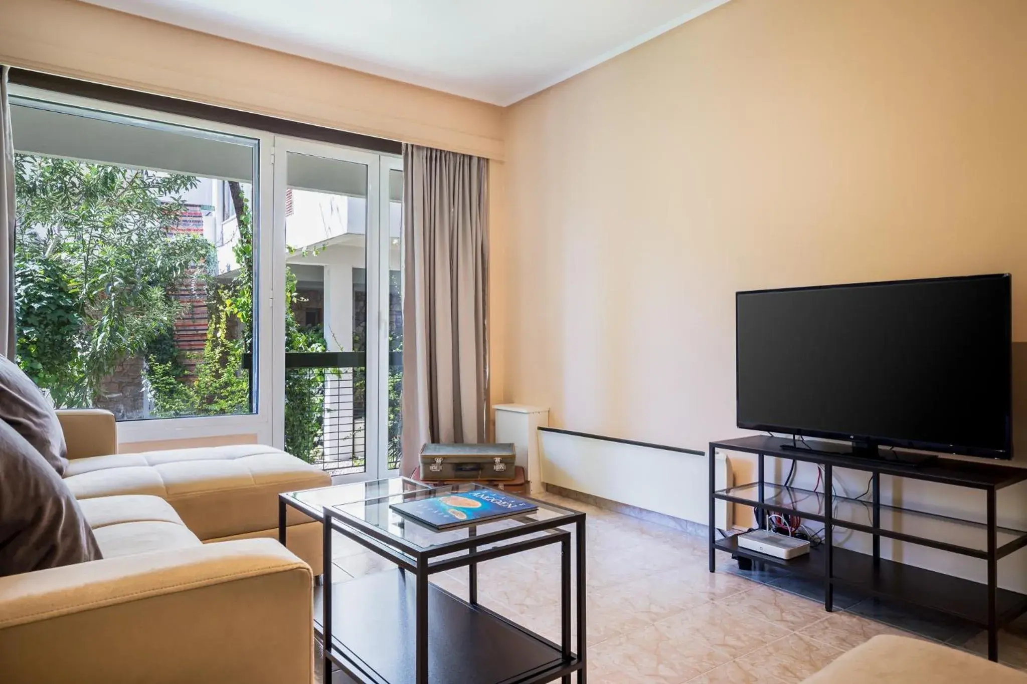 Two-Bedroom Apartment in Glyfada 2 bedrooms 4 persons apartment by MPS Two-Bedroom Apartment in Glyfada 2 bedrooms 4 persons apartment by MPS