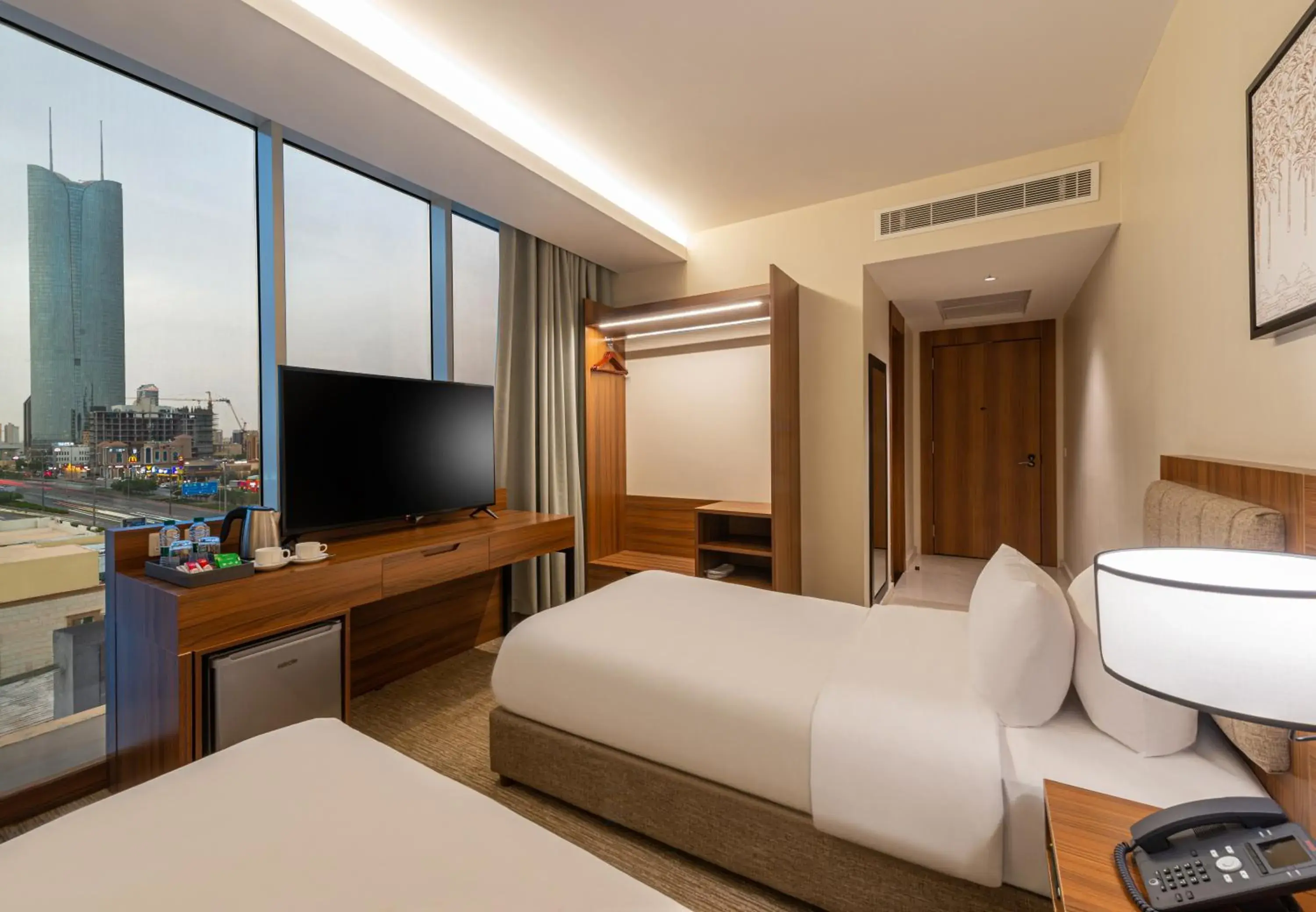 Bed in HDB Financial District Bed in HDB Financial District