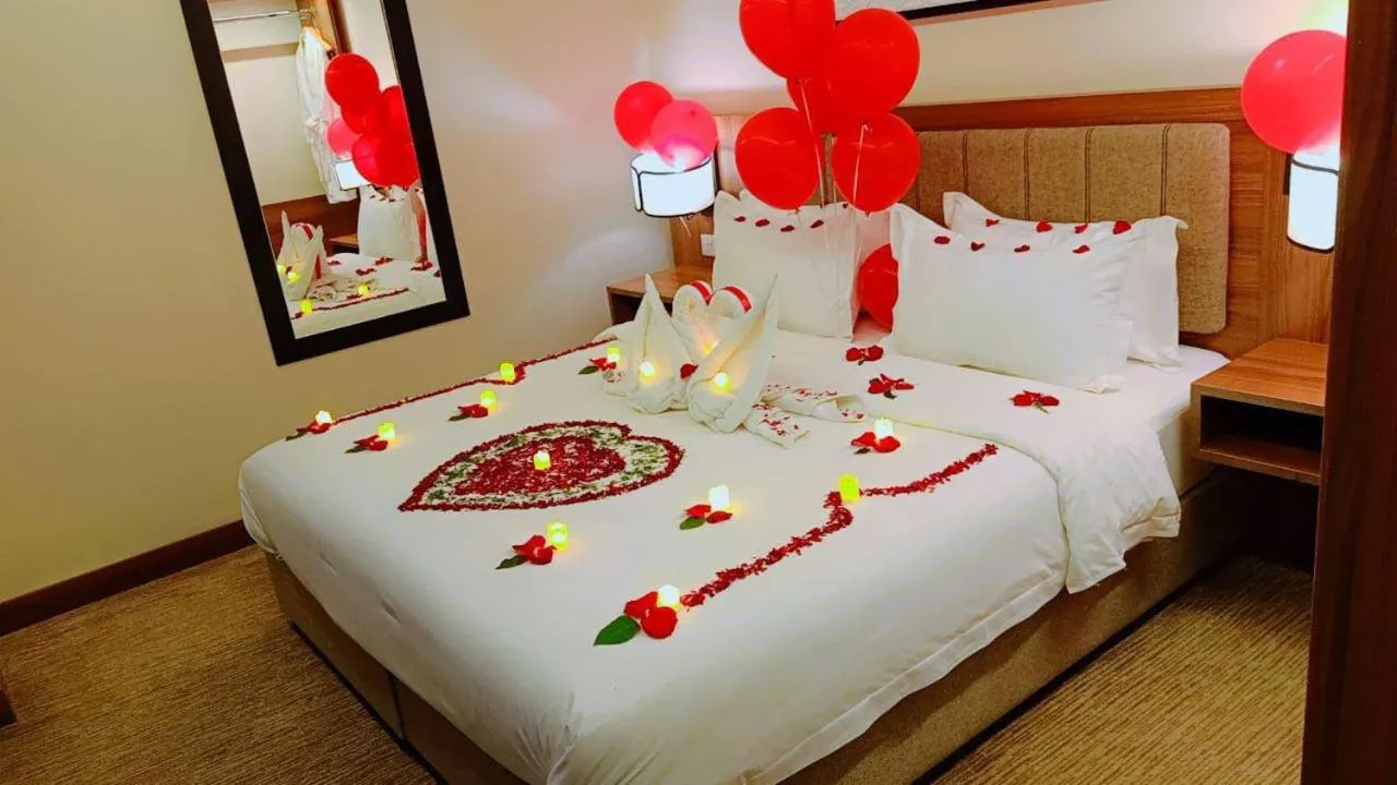 Bed in HDB Financial District