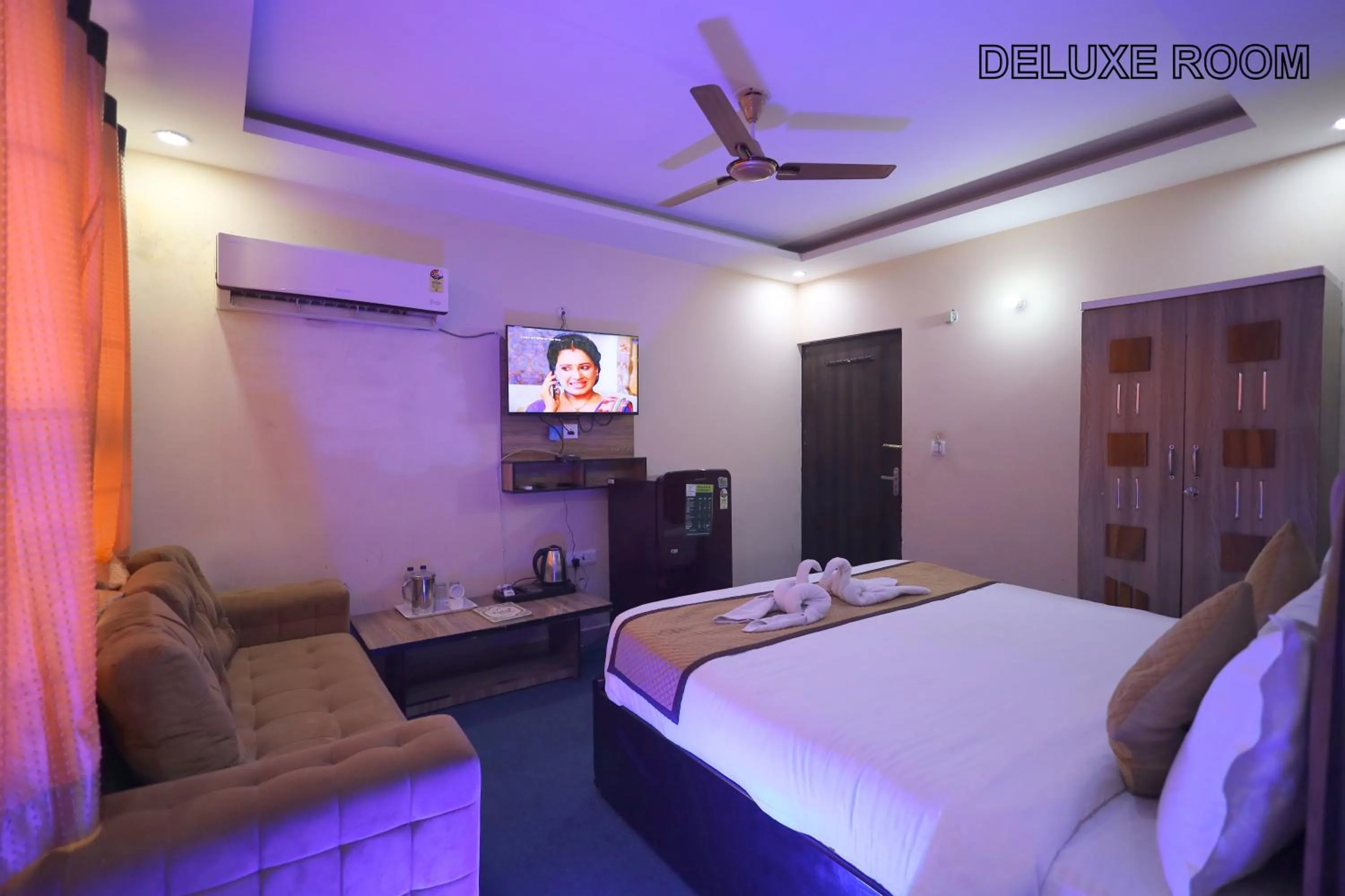 Bed in Tulsi Garden- Near Prem Mandir Vrindavan