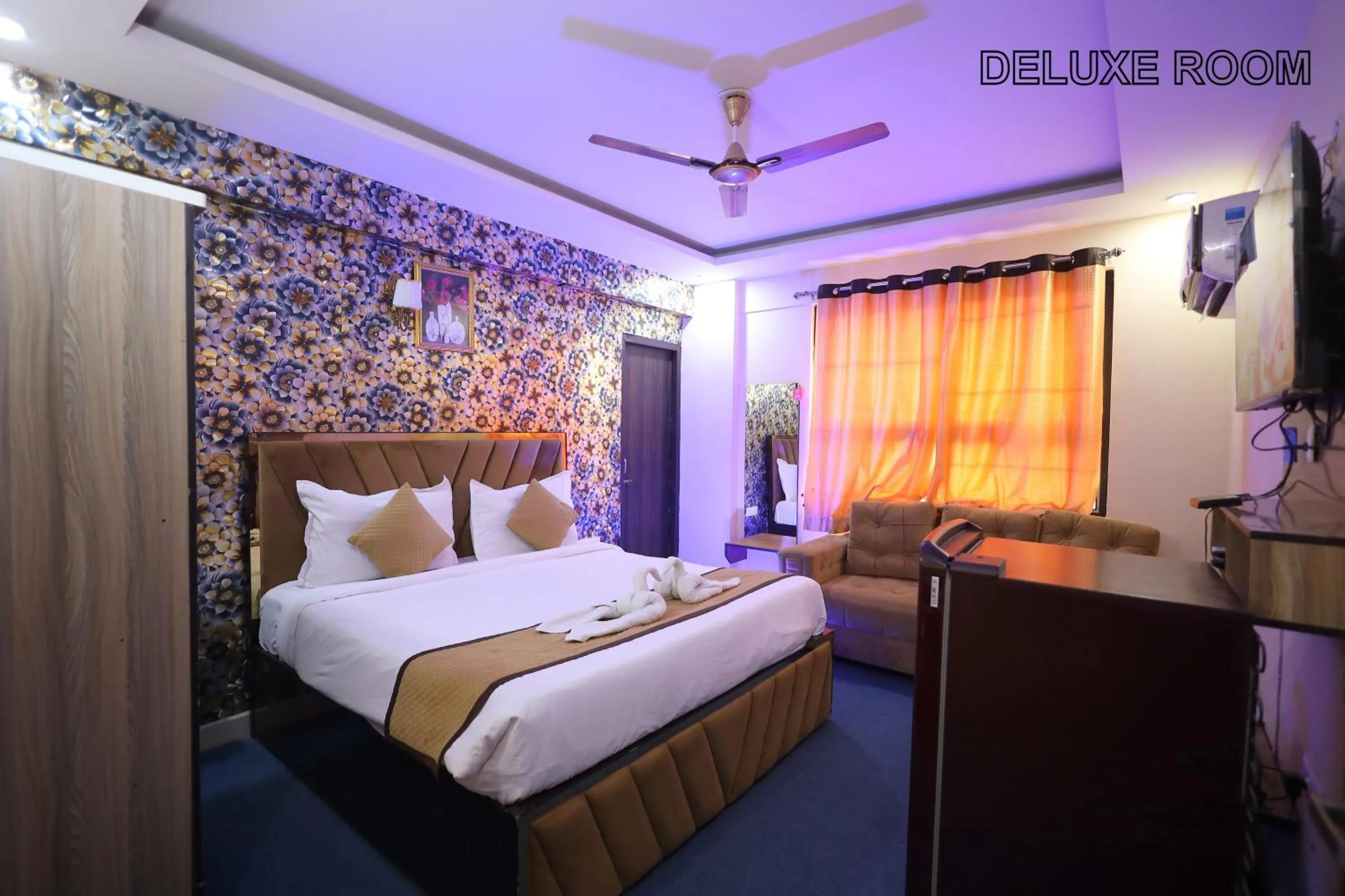 Bed in Tulsi Garden- Near Prem Mandir Vrindavan