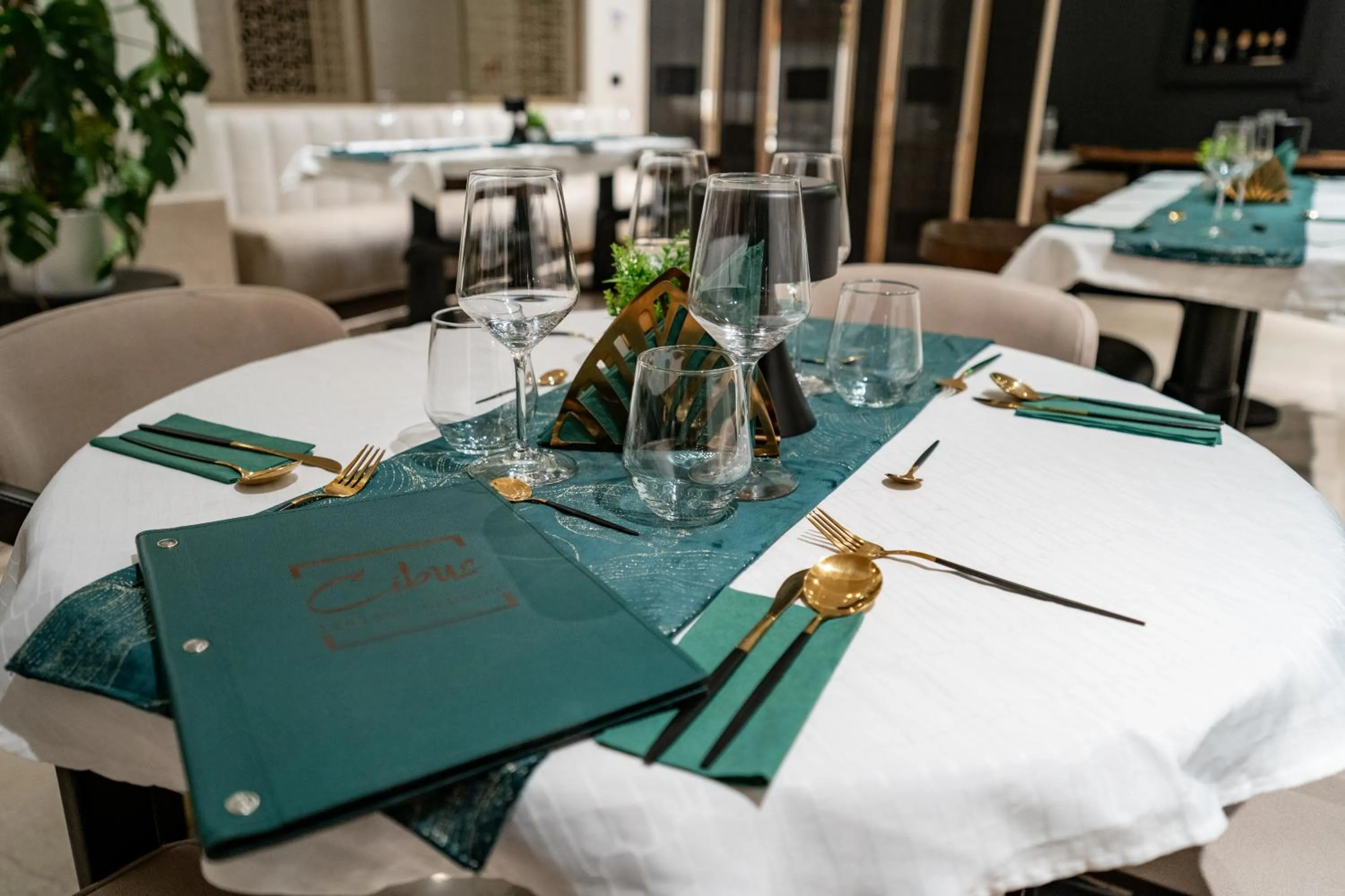 Restaurant/places to eat in Cosmopolita Boutique Hotel