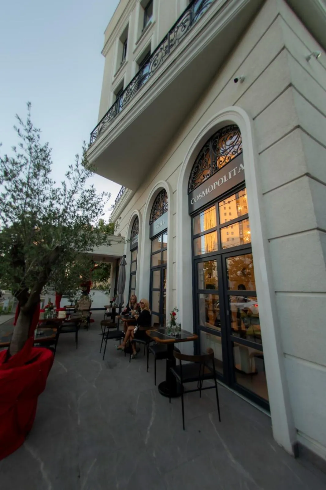 Restaurant/places to eat in Cosmopolita Boutique Hotel