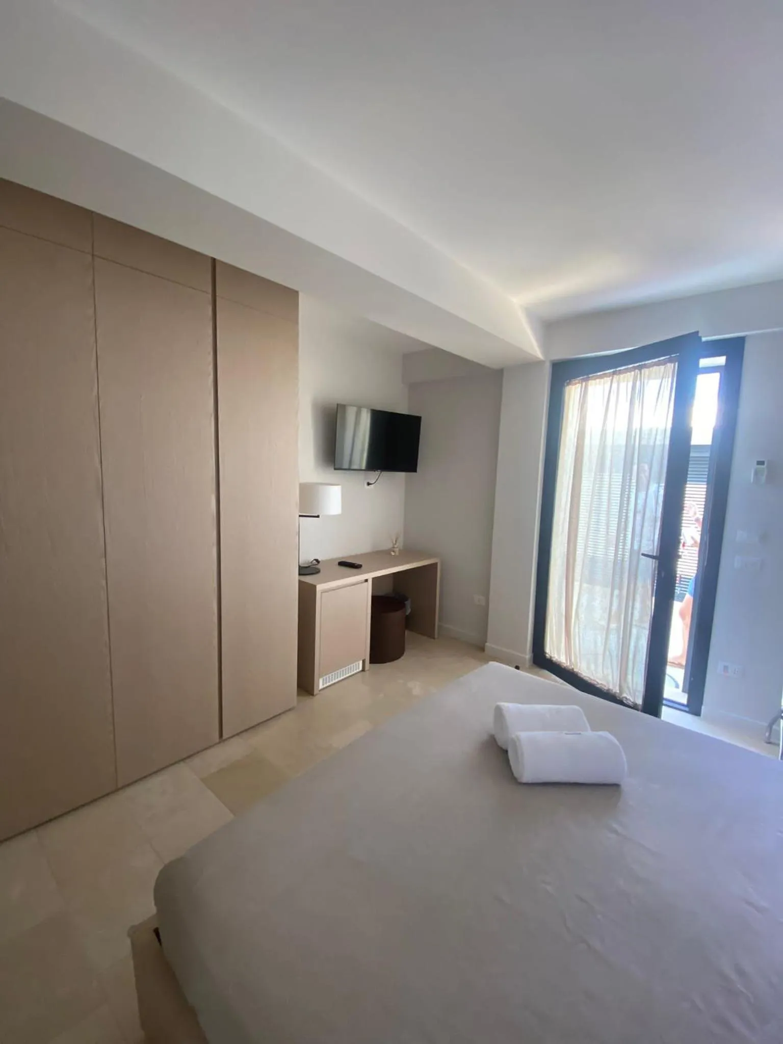 Bed, TV/Entertainment Center in B&B La Porta sul Mare a Porto Cesareo