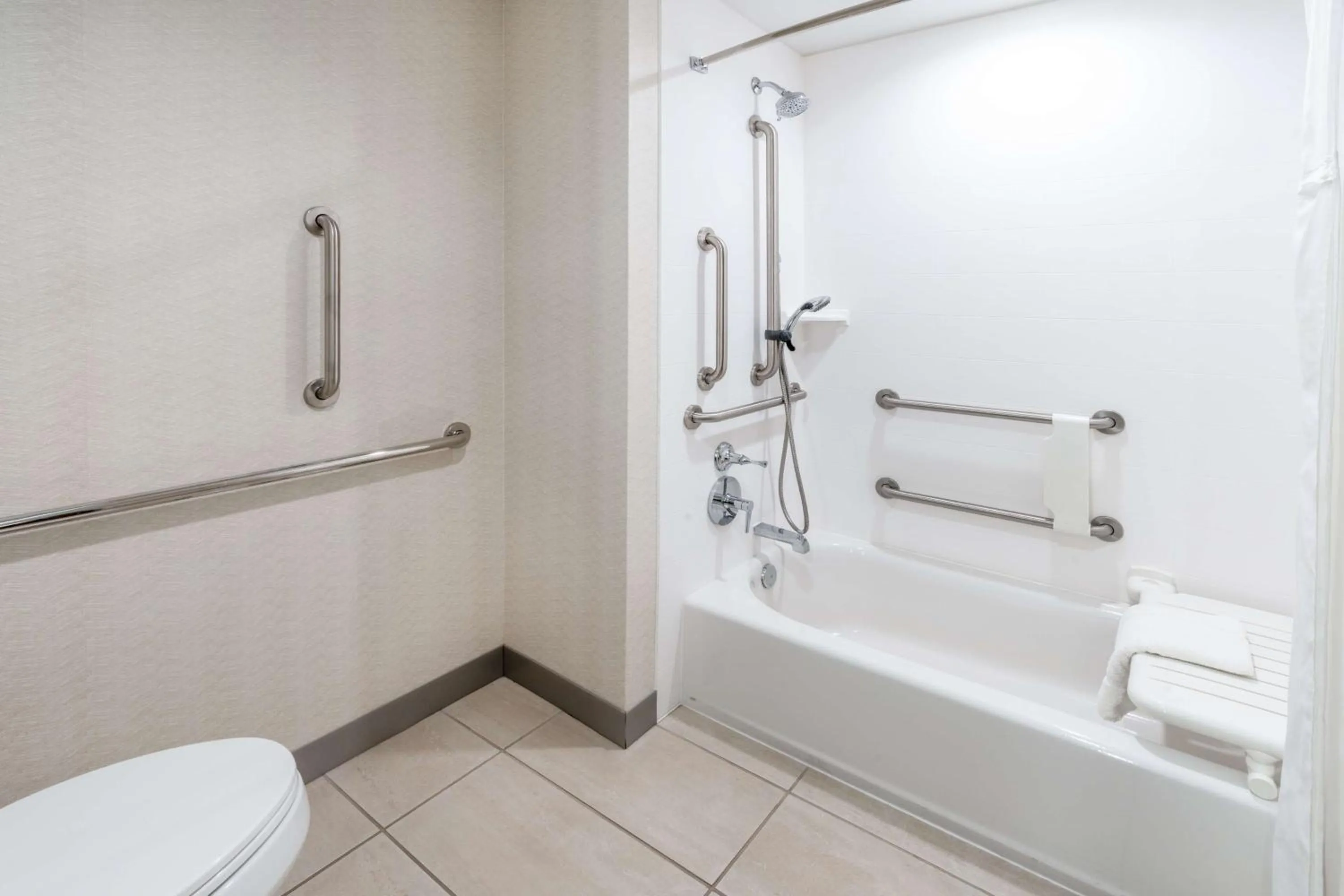 Bathroom in Hilton Garden Inn Trinidad Downtown