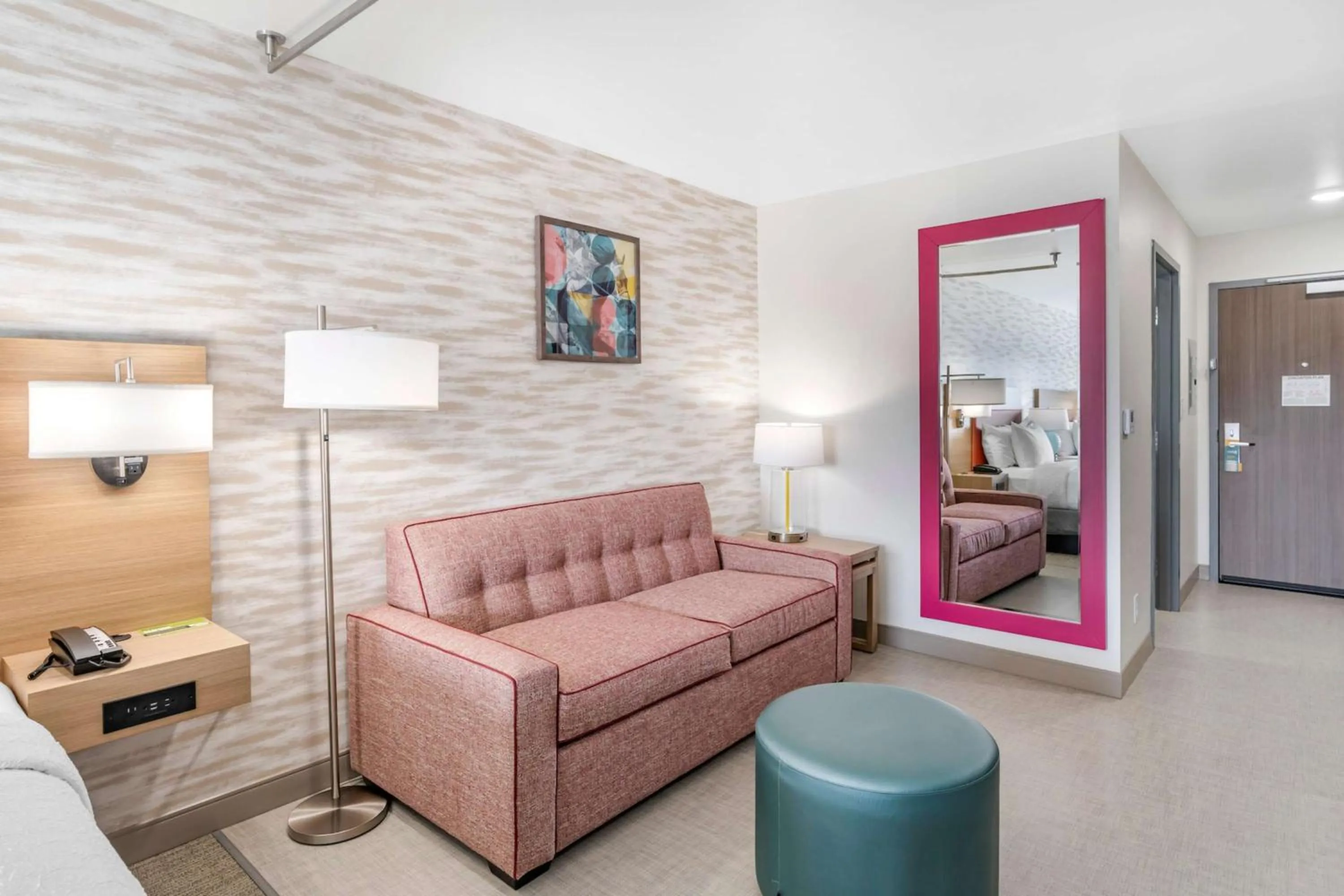 Bed in Home2 Suites Lexington Keeneland Airport, Ky