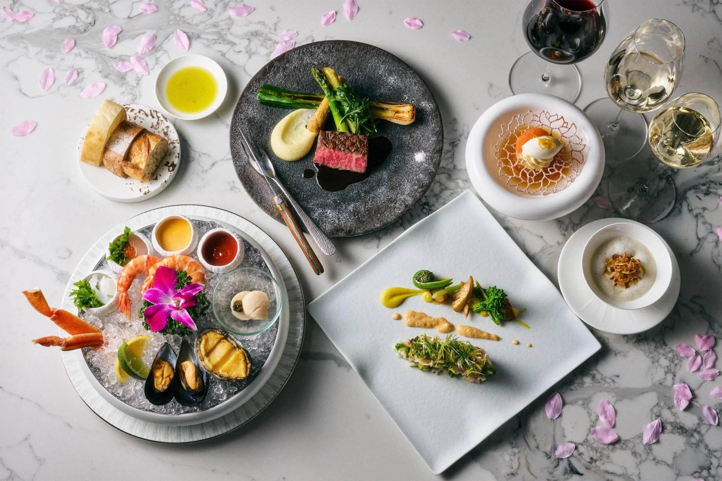 Dining area in Hilton Yokohama