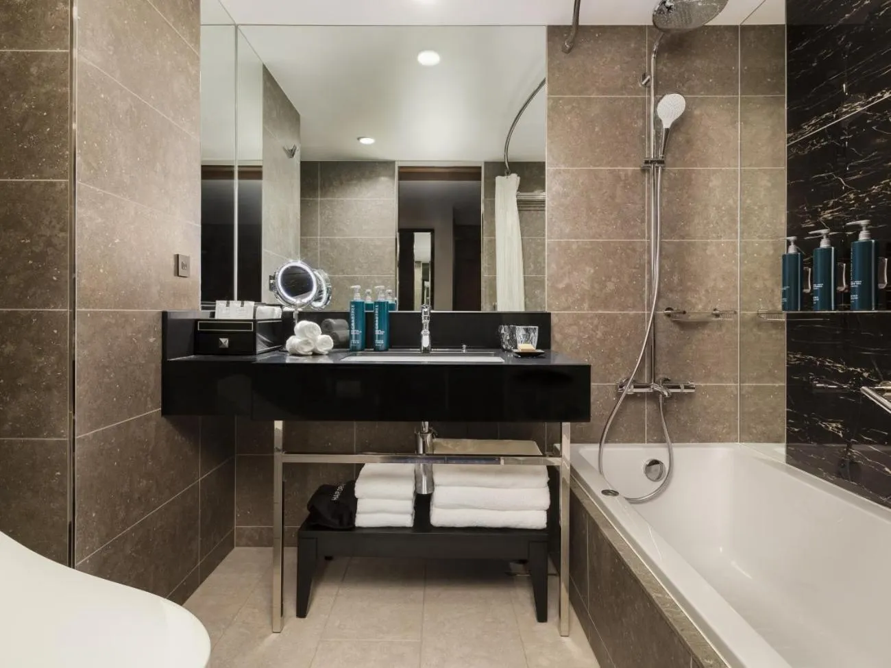 Bathroom in Hilton Yokohama