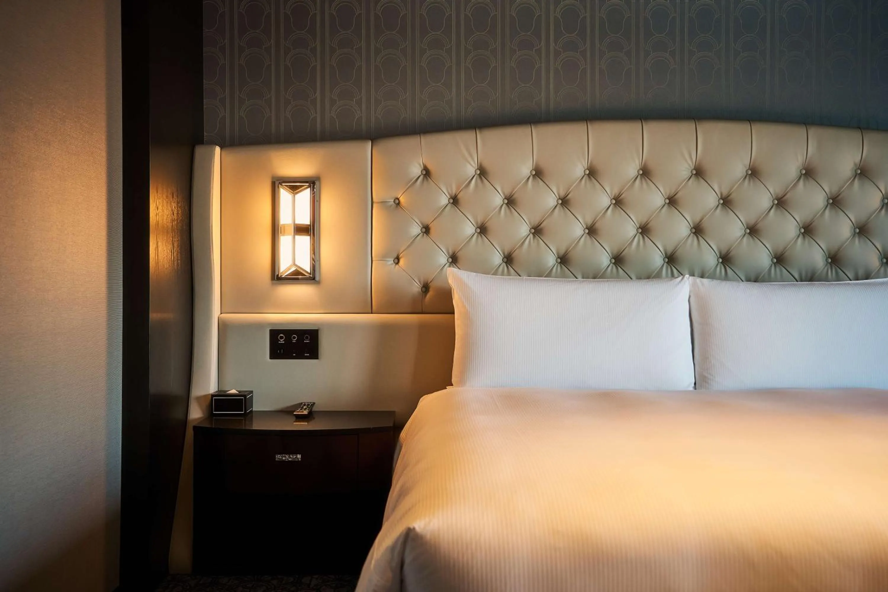 Bed in Hilton Yokohama