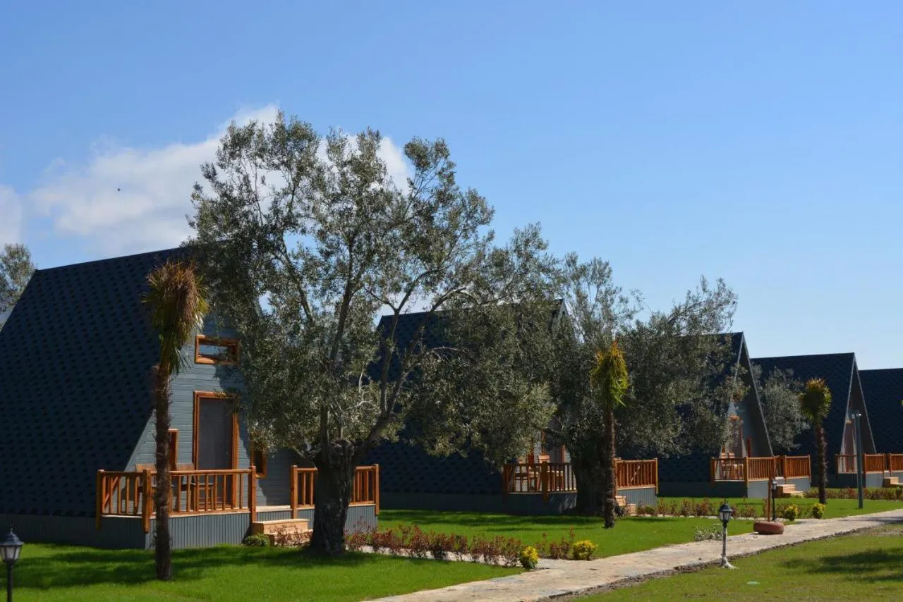 Verde Blu Bungalow
