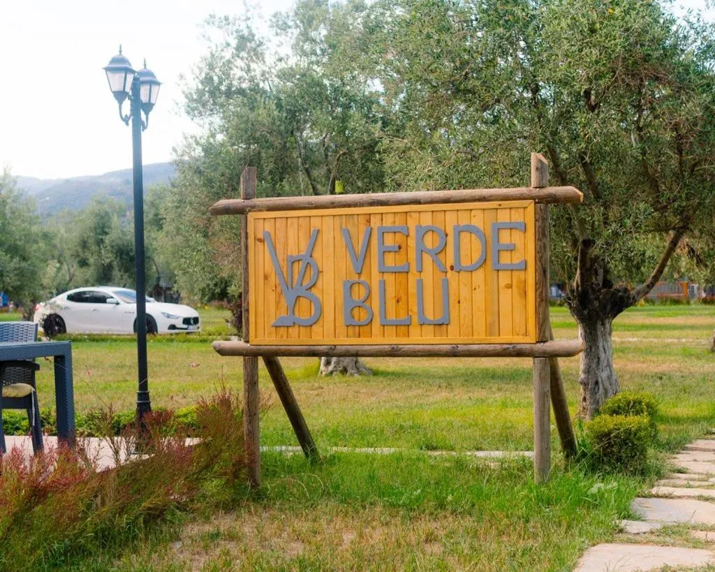 Verde Blu Bungalow