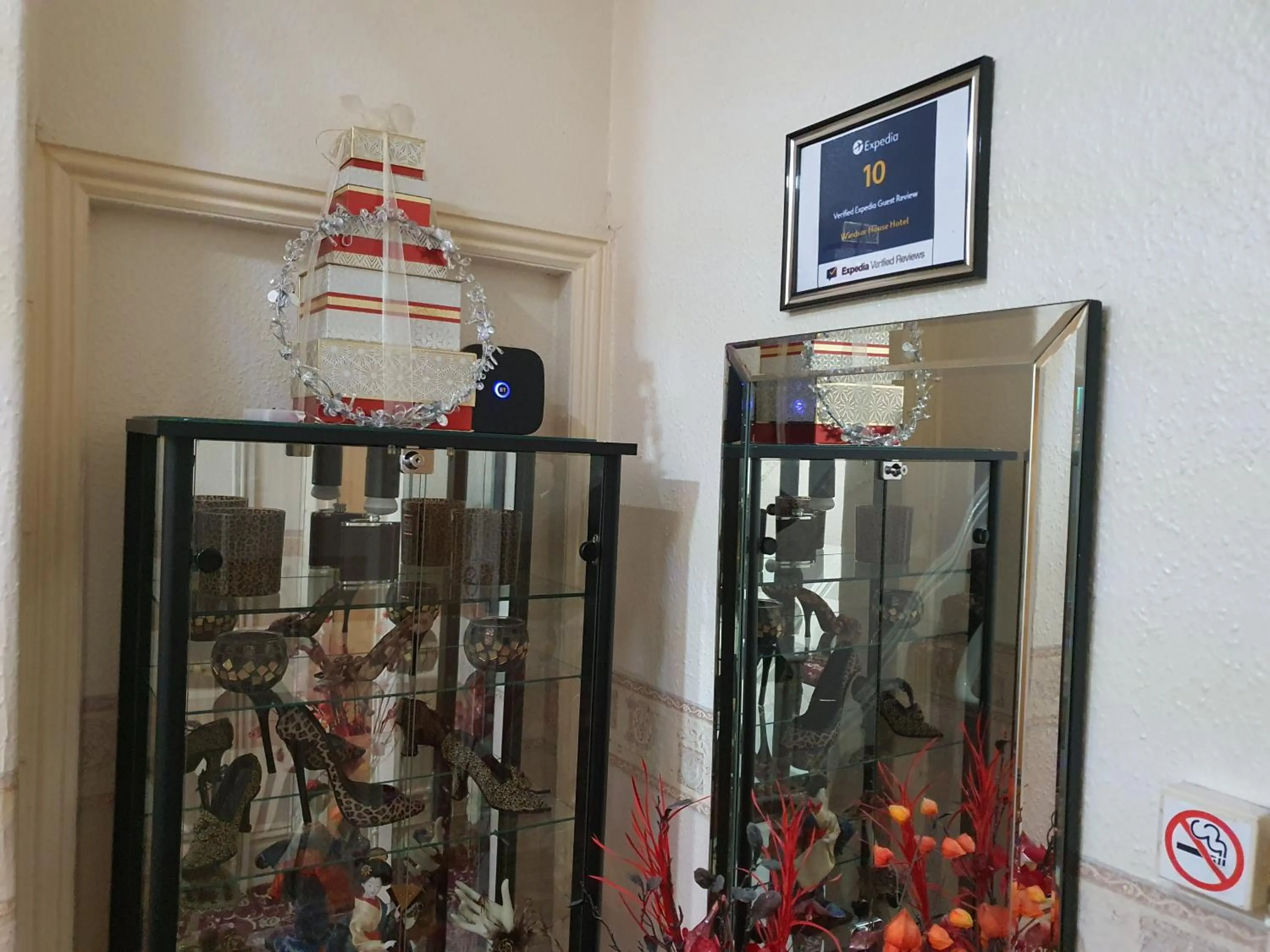 concierge in Windsor House Hotel