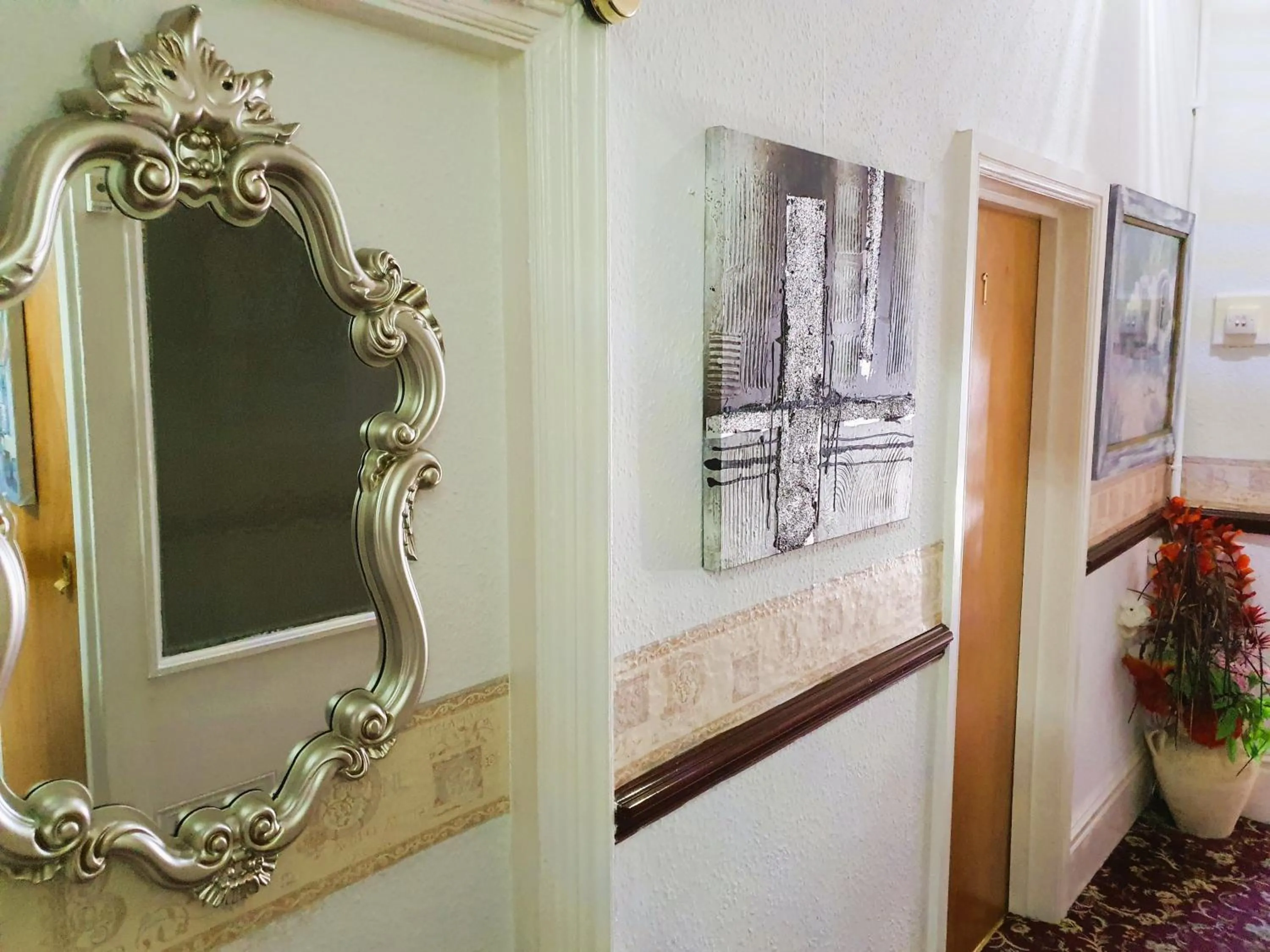 concierge in Windsor House Hotel