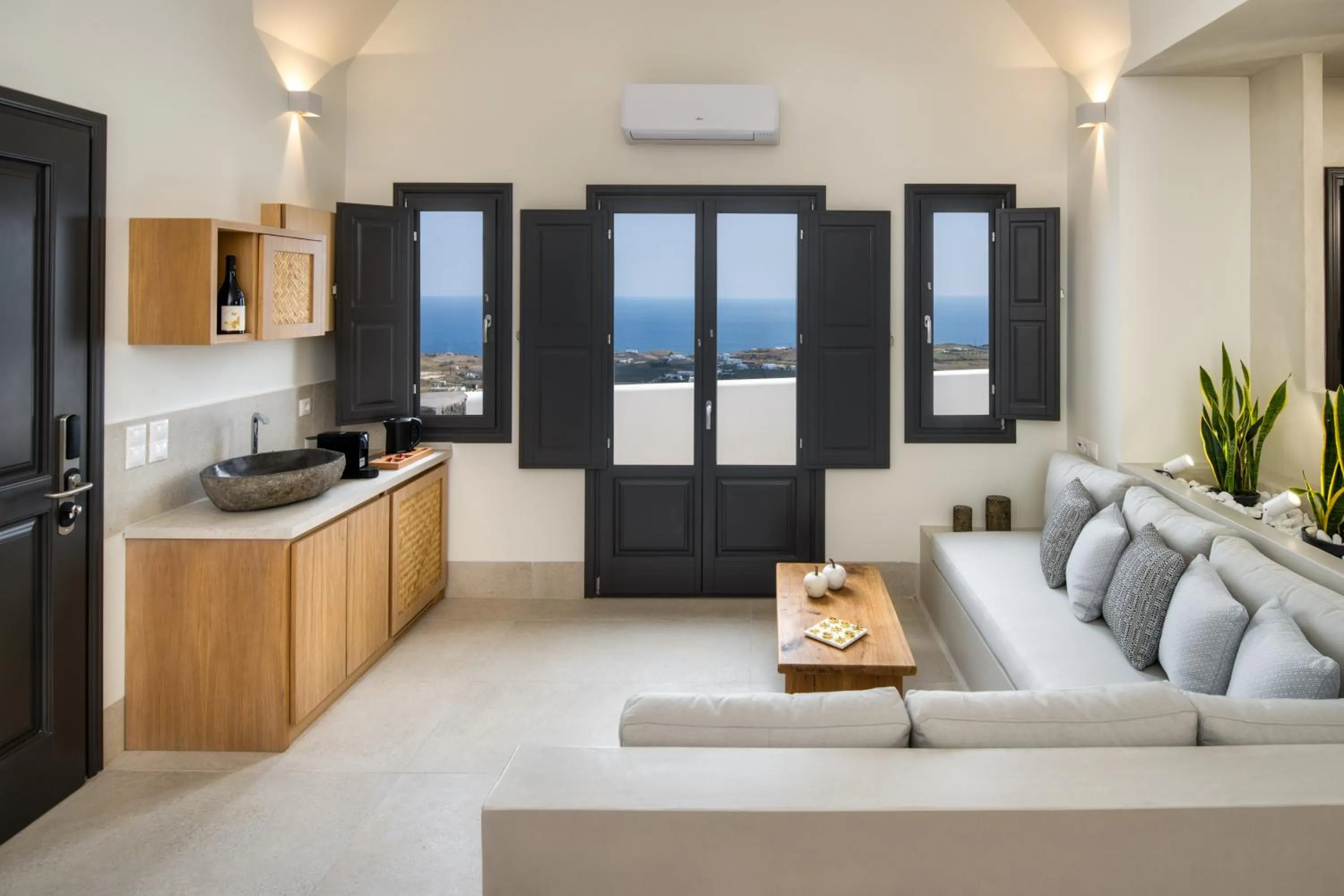 Seating area in Venus Sunrise Suites & Villas